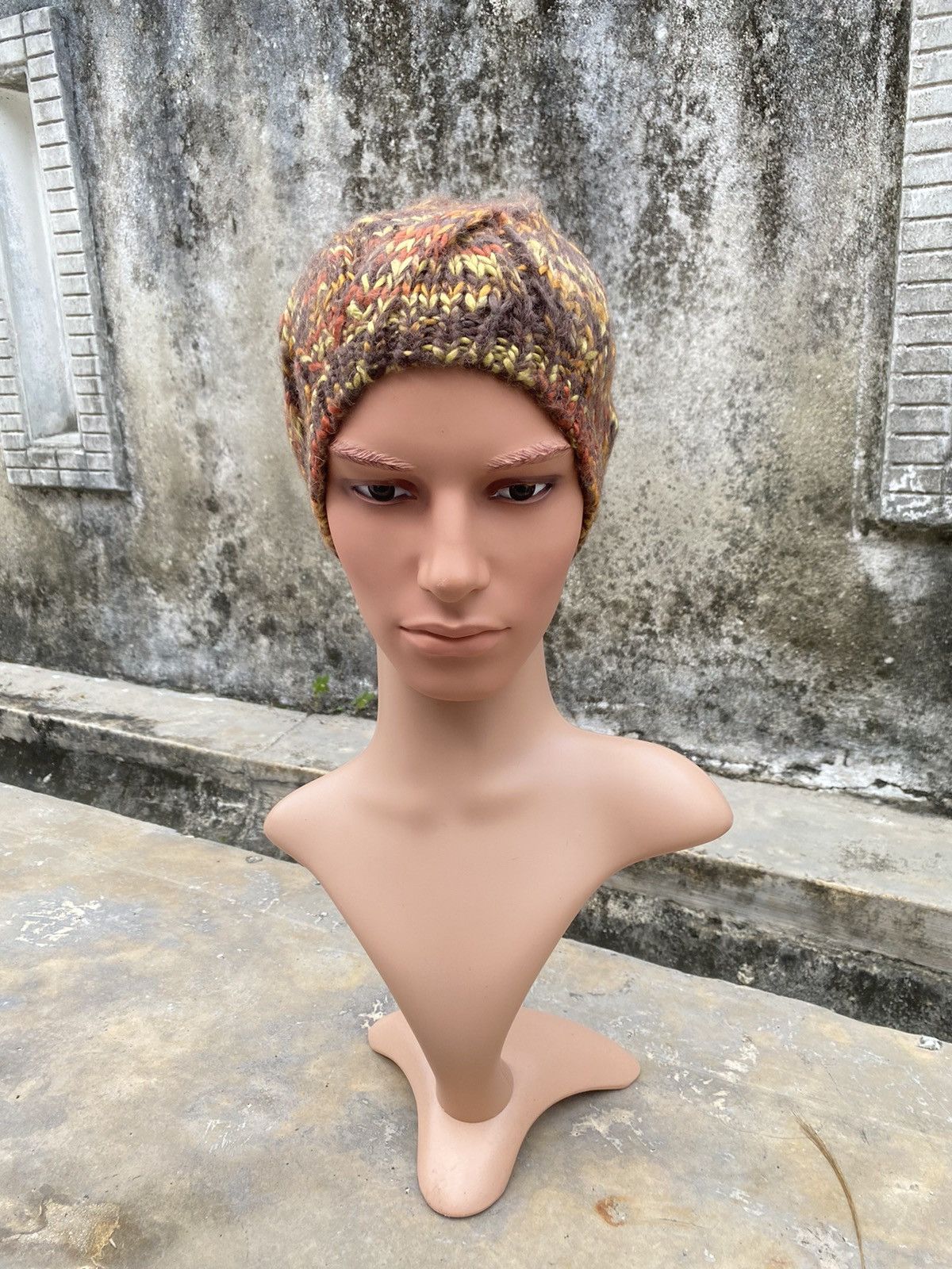 Other Amina Cable Knitted Snow Winter Cap Size ONE SIZE - 1 Thumbnail