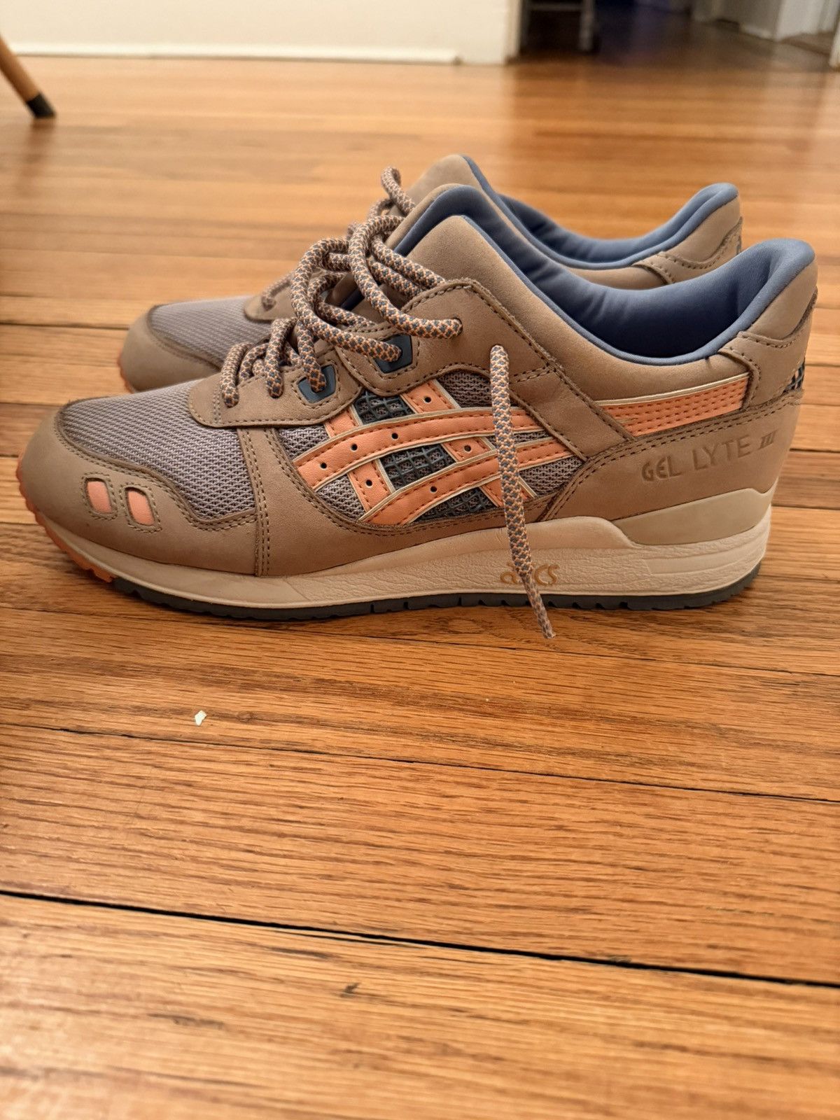 Asics × Ronnie Fieg ASICS GEL-Lyte III X Ronnie Fieg Flamingo 2013 Size US 8 / EU 41 - 4 Thumbnail