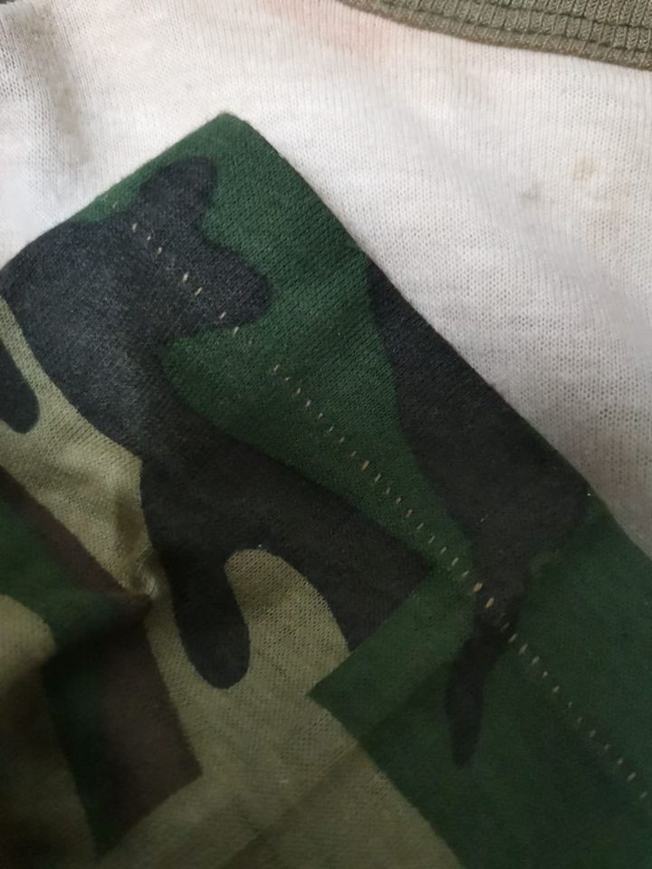 Other VINTAGE CAMO 80S RAGLAN UNBRAND TAG Size US S / EU 44-46 / 1 - 4 Thumbnail