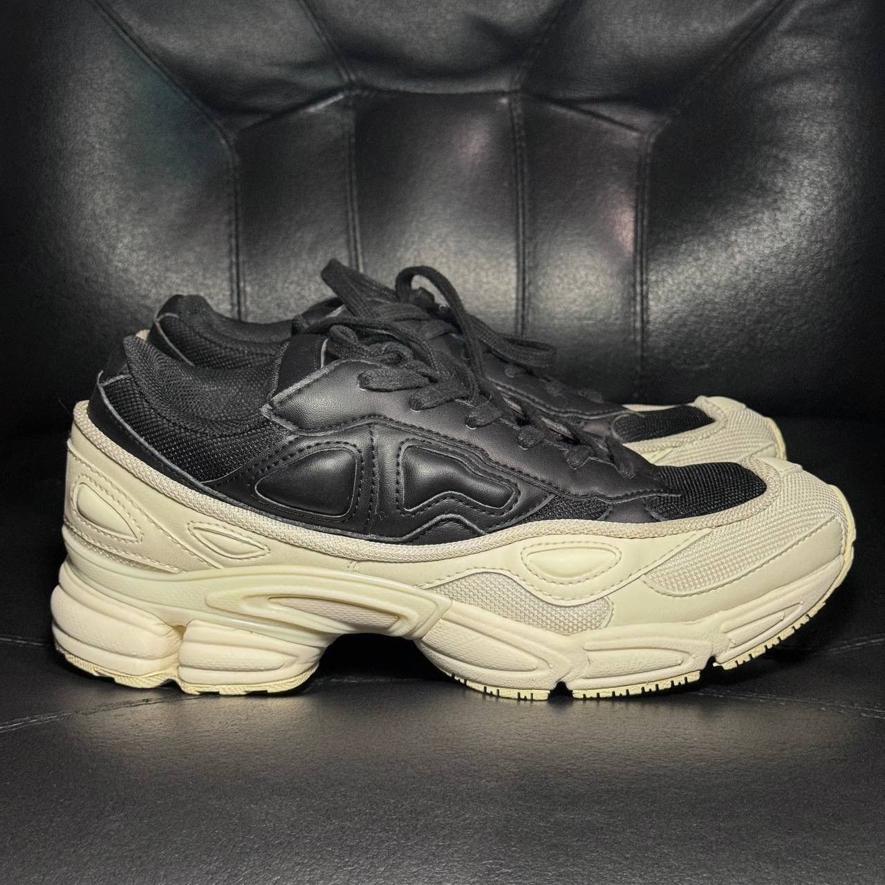 Adidas × Raf Simons 6us sneakers Adidas Raf Simons Ozweego Cream White Size US 6 / EU 39 - 1 Thumbnail