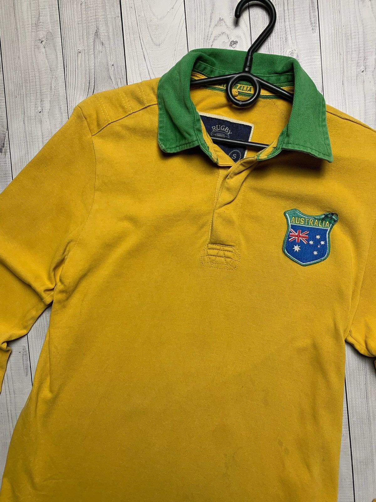 Vintage Vintage Australia rugby jersey yellow size S logo distressed Size US S / EU 44-46 / 1 - 2 Thumbnail