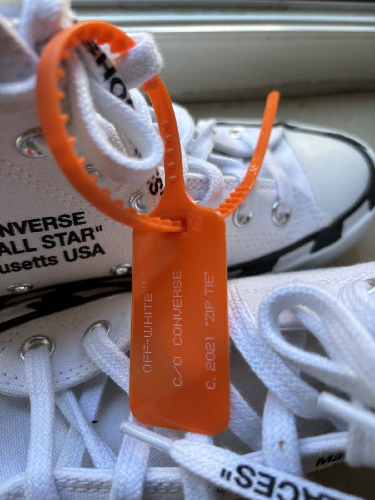 Converse × Off-White Converse x Off-White Chuck Taylor 2nd Edition Size US 6.5 / IT 36.5 - 7 Thumbnail