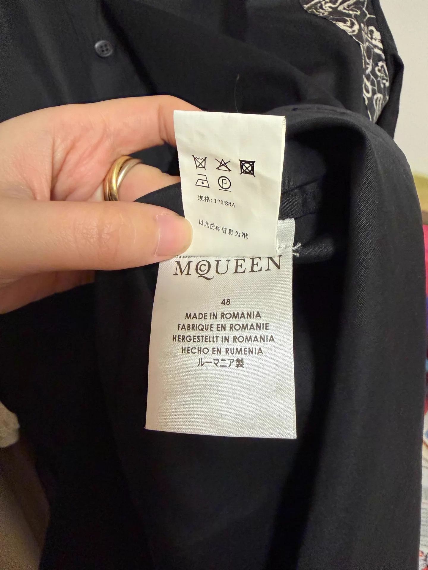 Alexander McQueen Alexander McQueen Men's Lace Print Gun Bag Shirt 48 Size US M / EU 48-50 / 2 - 7 Thumbnail