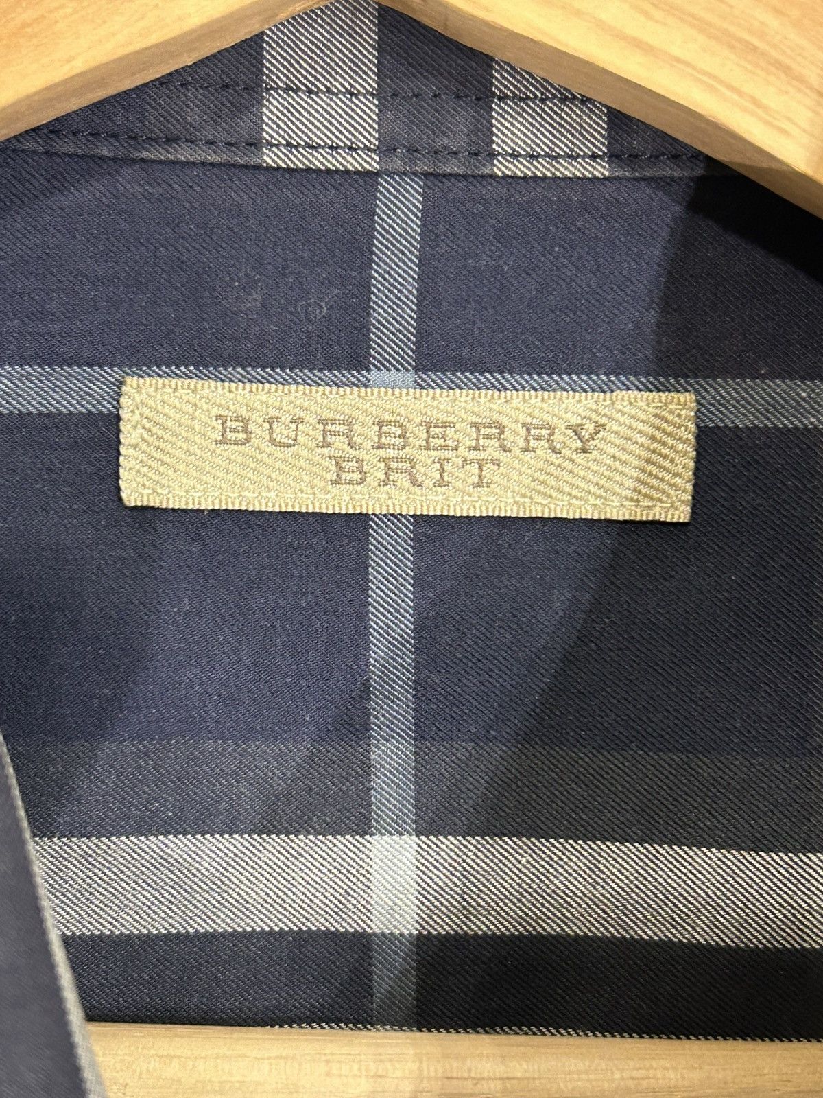 Burberry Burberry Plaid Button Down Shirt Size US M / EU 48-50 / 2 - 3 Thumbnail
