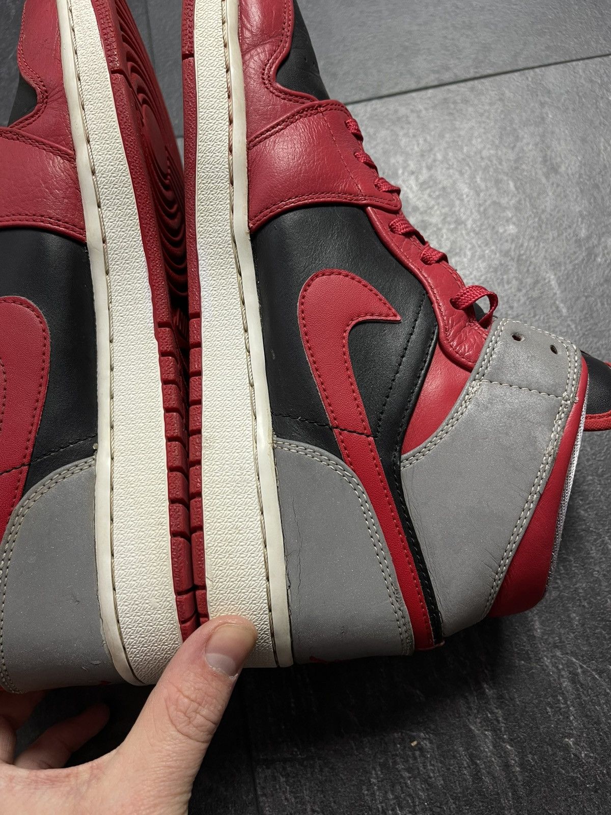 Streetwear Vintage Nike air jordan 1 mid fire red reflective Size US 10 / EU 43 - 15 Thumbnail