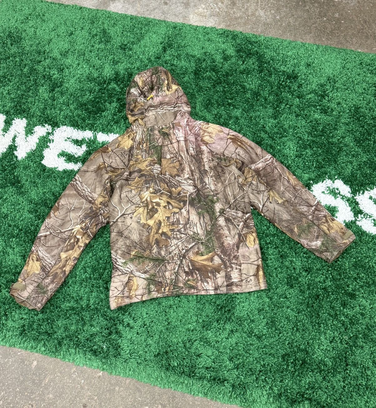 Realtree Very Worn Distressed Real Tree Camo Hoodie Medium Size US M / EU 48-50 / 2 - 8 Thumbnail