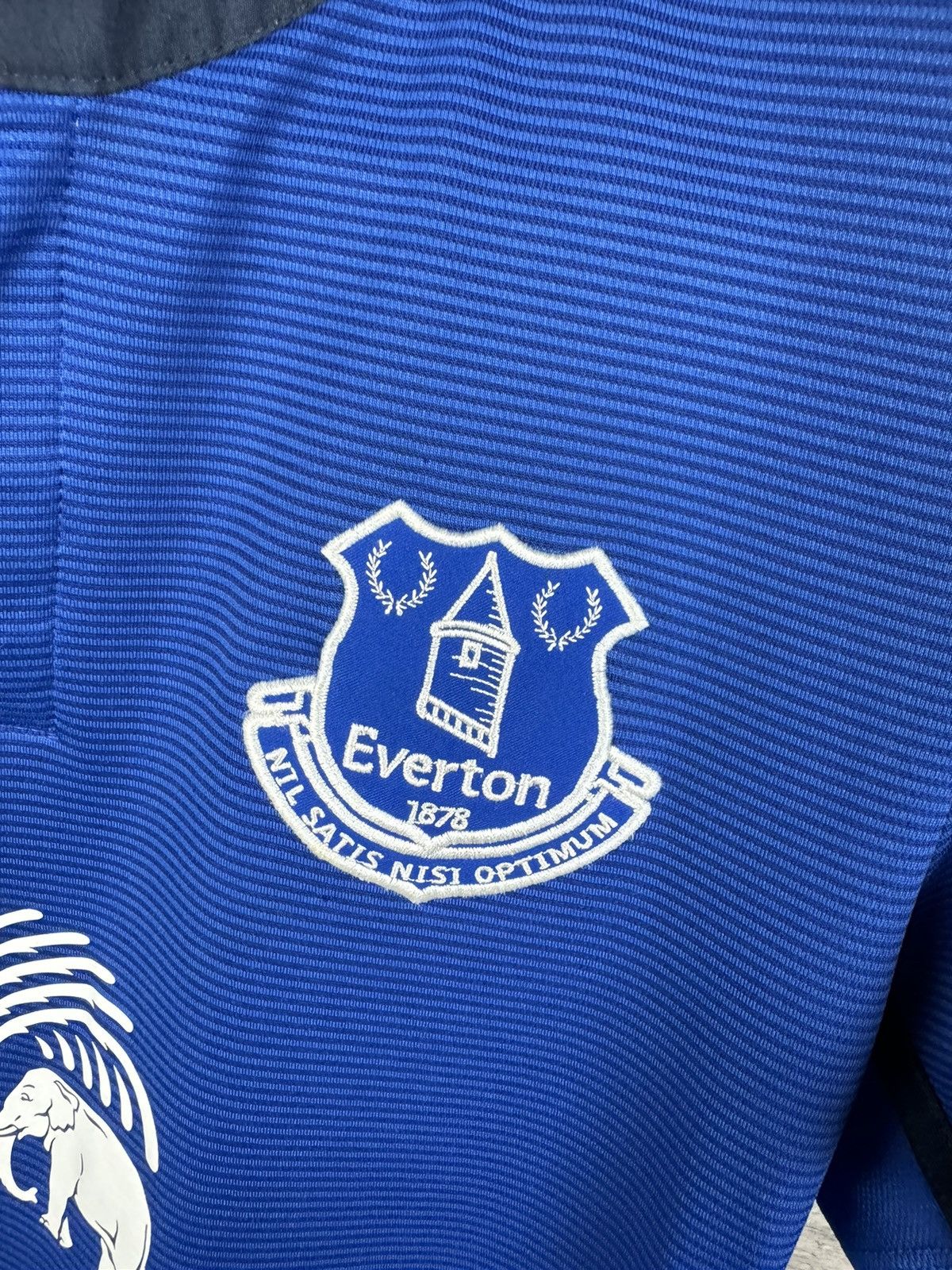 Umbro VINTAGE UMBRO EVERTON SOCCER JERSEY SIZE S Size US S / EU 44-46 / 1 - 6 Thumbnail