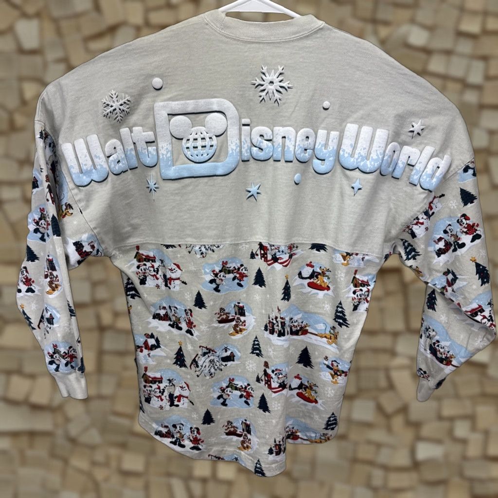 Disney Disney World Holiday Spirit Jersey Shirt Adult XS Beige Mickey Mouse Minnie Goofy Pluto Long Sleeve Casual Size XS / US 0-2 / IT 36-38 - 1 Thumbnail