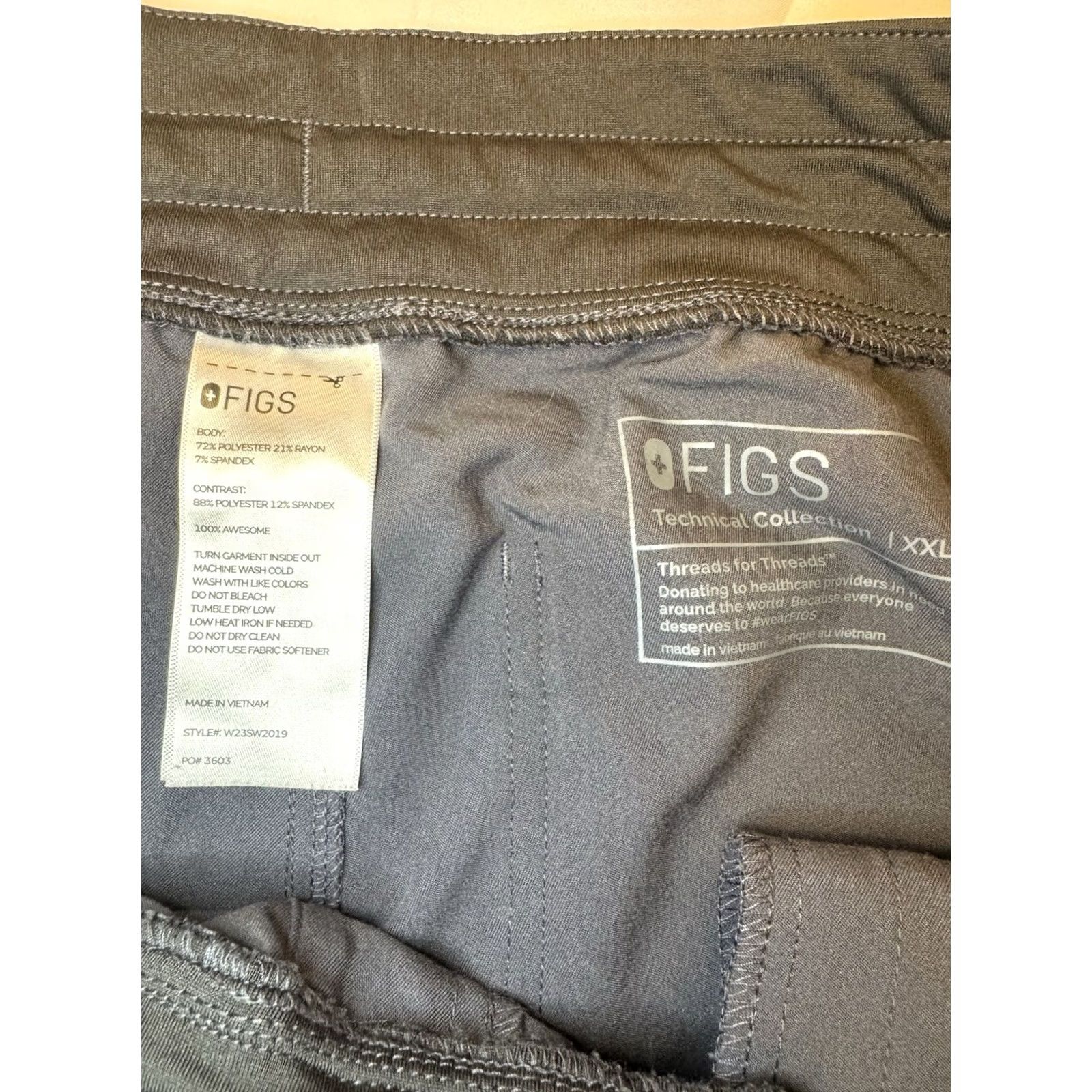 Vintage FIGS Technical Collection Scrub Pants Cargo Bottoms Women 2XL Gray Polyester Spandex Medical Size US 39 - 5 Thumbnail