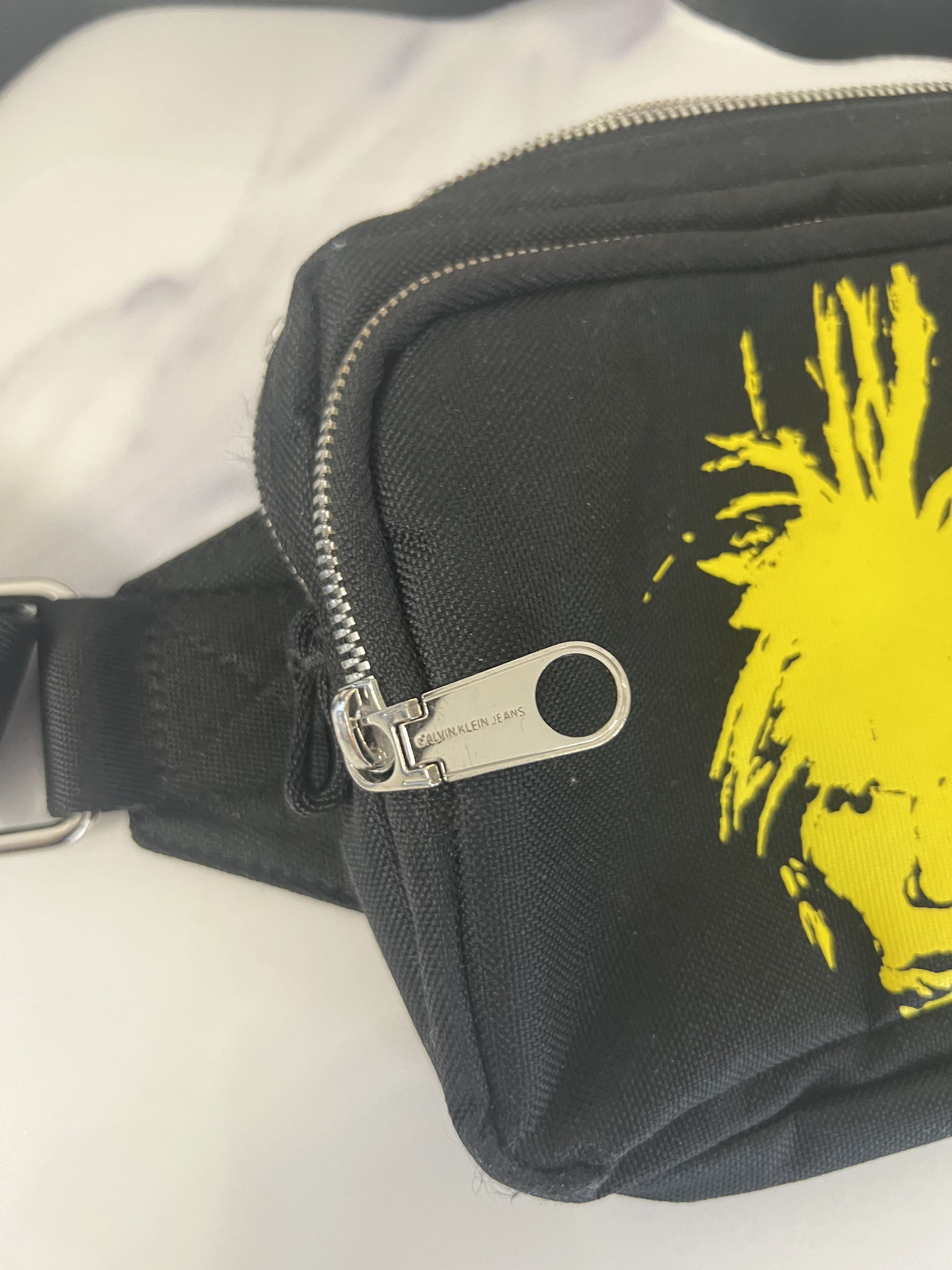 Calvin Klein 205W39NYC 205W39NYC Andy Warhol Messenger Crossbody Bag Size ONE SIZE - 5 Thumbnail