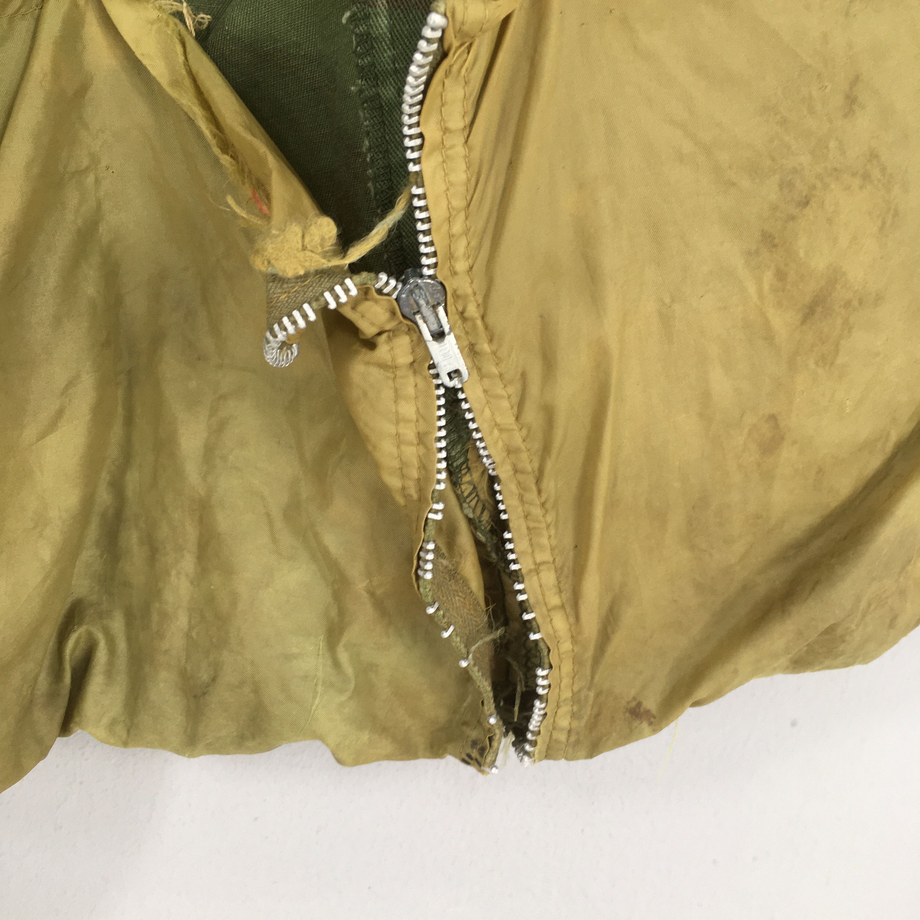 Sears Vintage 70's Sears Roebuck Hunting Camo Chore Jacket L Size US L / EU 52-54 / 3 - 7 Thumbnail