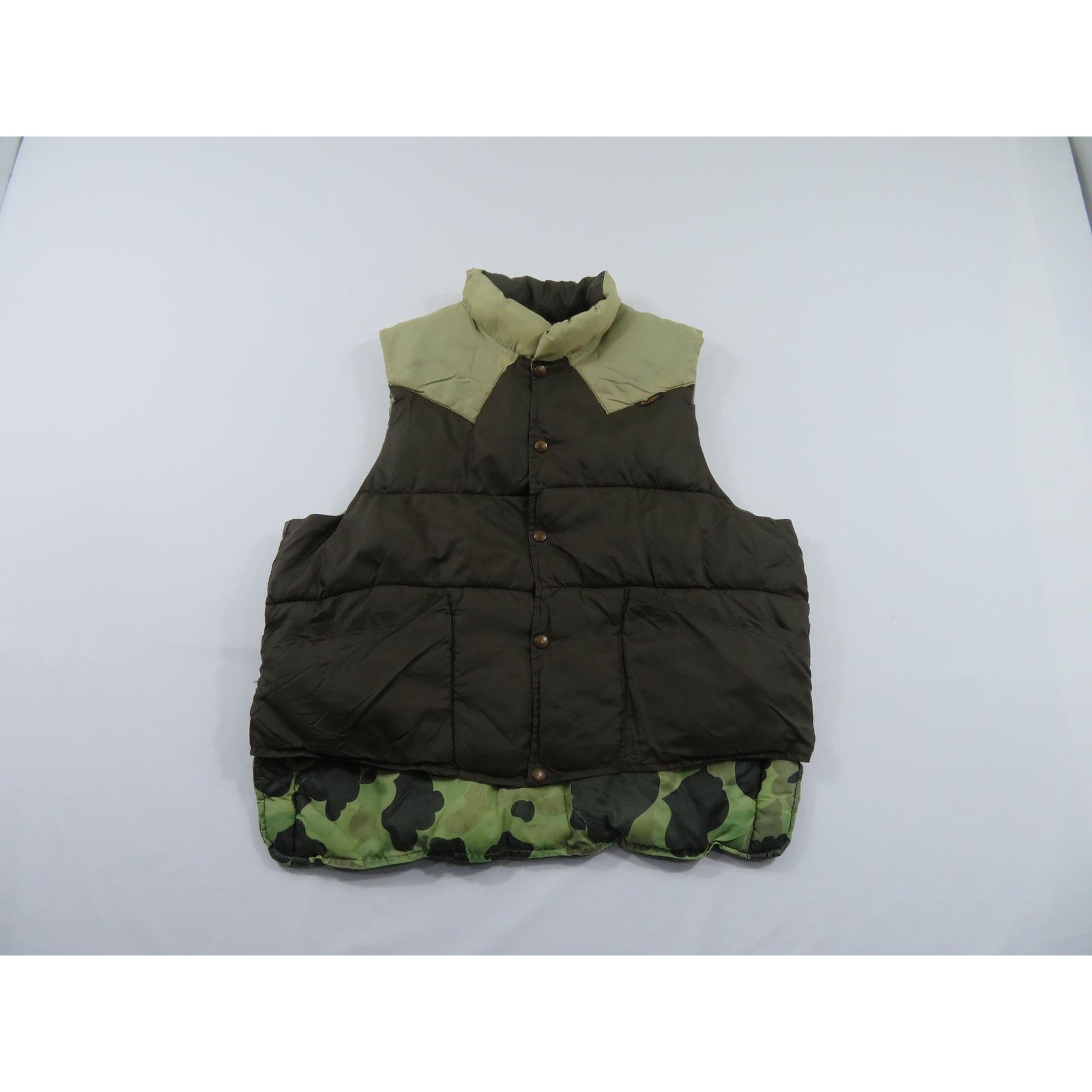 Black Sheep Black Sheep Duck Hunter Camo Reversible Vest Sz L-XL? 1980s Size US L / EU 52-54 / 3 - 2 Thumbnail