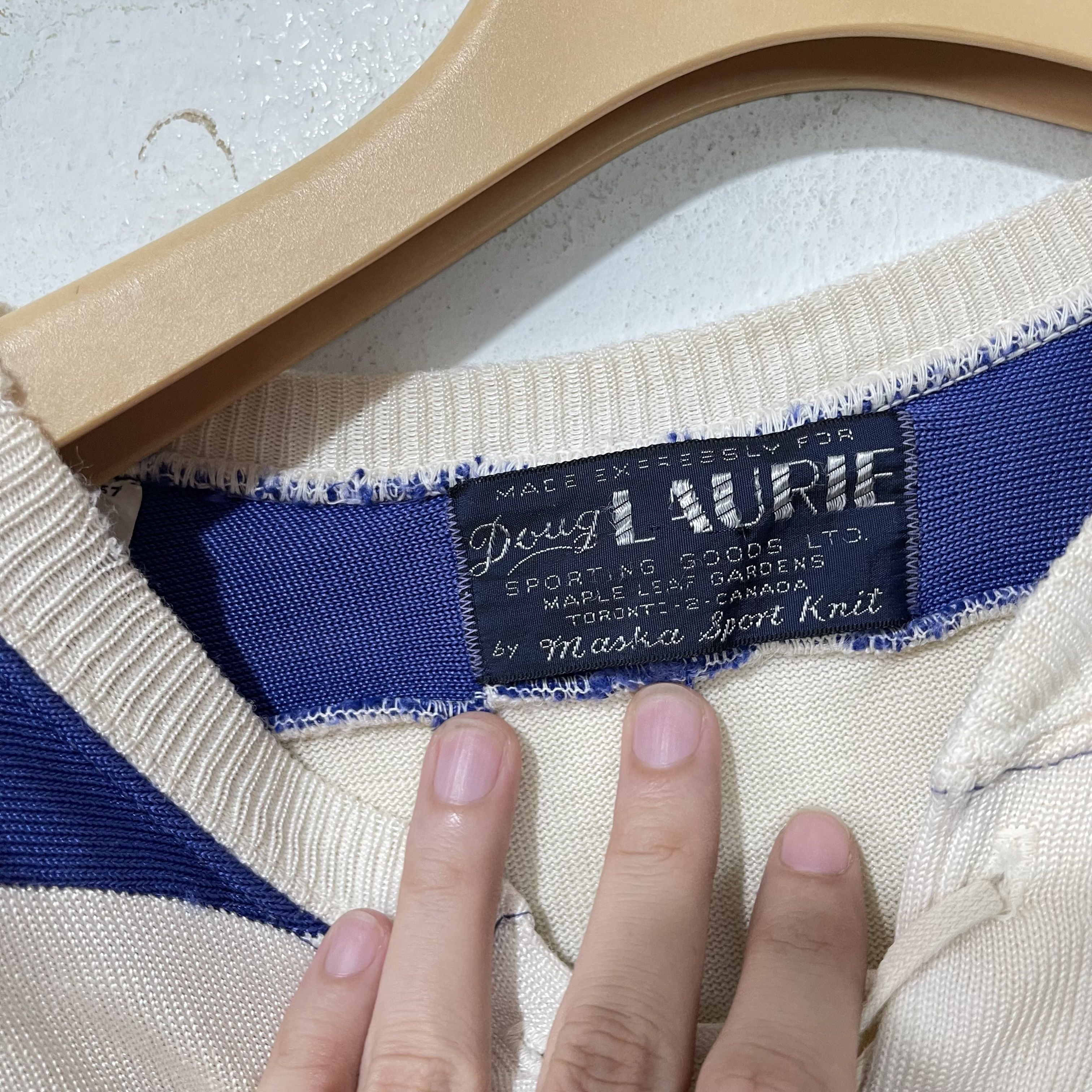 NHL Vintage 80s Toronto Maple Leafs Hockey Jersey NHL Jersey Size US S / EU 44-46 / 1 - 8 Thumbnail