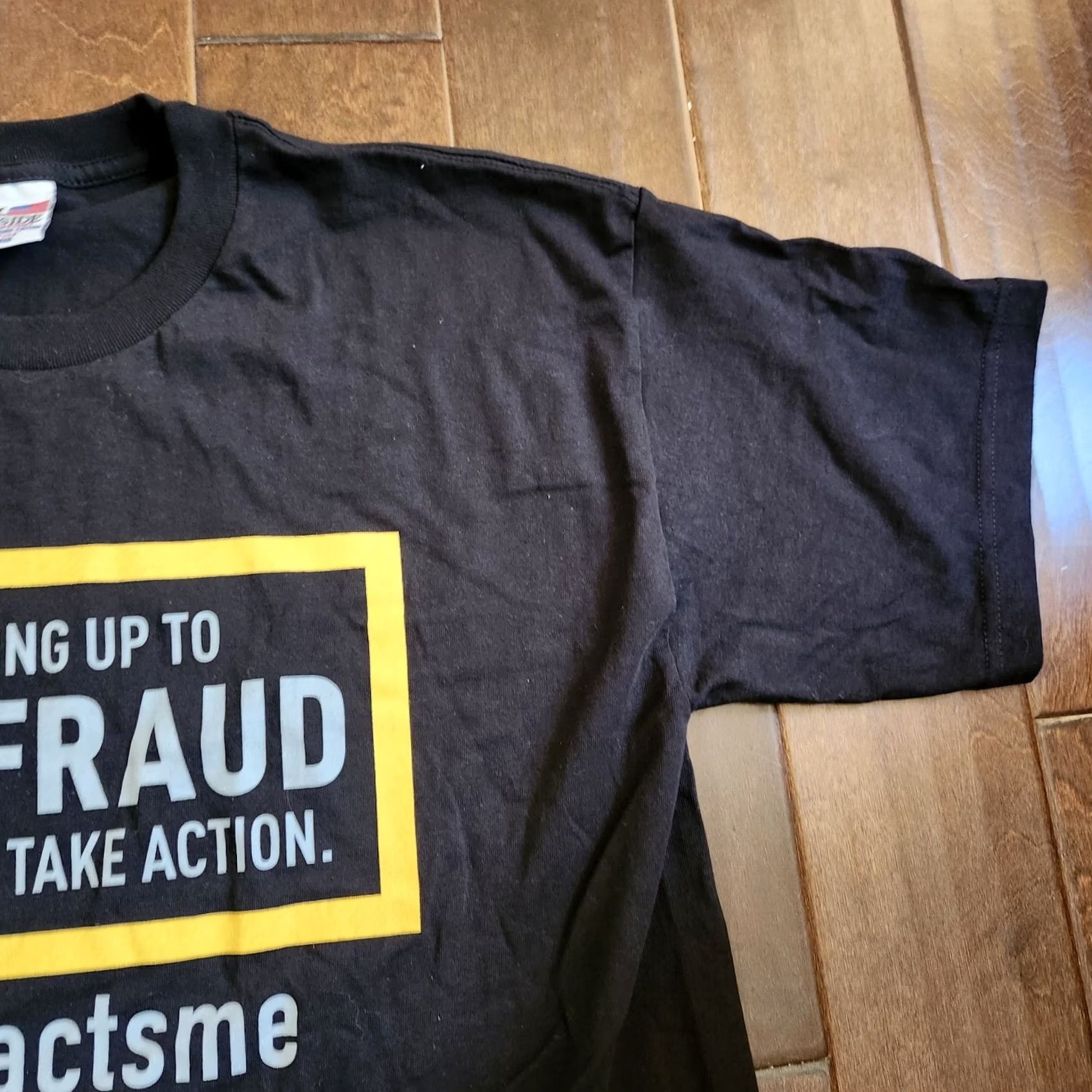 Vintage Bayside Men's Black "Standing Up To Tax Fraud" Shirt XL Crew Neck Short Sleeve T-Shirt Cotton Graphic Print Men Regualr Fit USA Made Size US XL / EU 56 / 4 - 5 Thumbnail