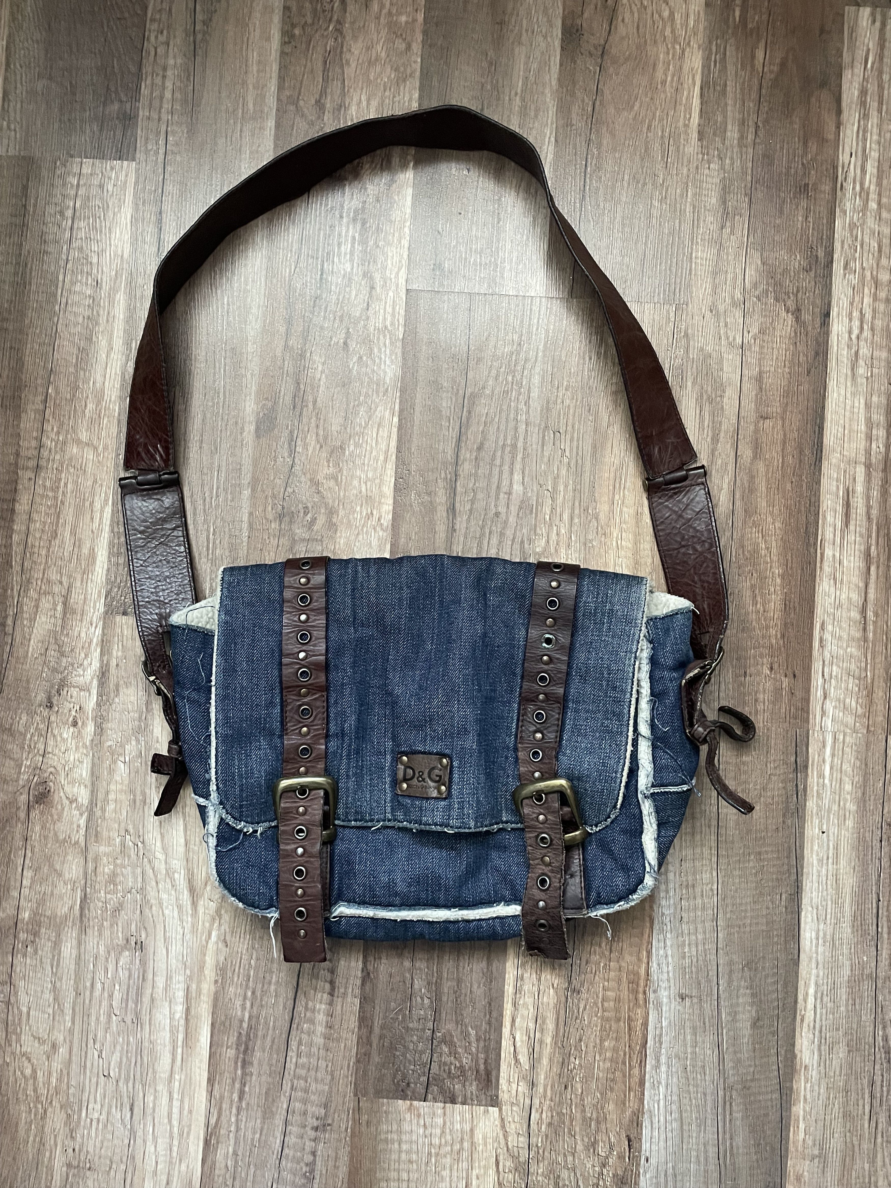 Dolce & Gabbana RARE✨Dolce & Gabbana Messenger Bag Only For Japan Market Size ONE SIZE - 1 Thumbnail