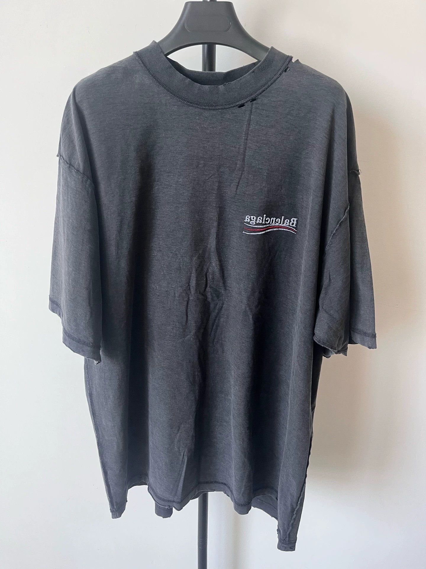 Balenciaga Balenciaga Logo Crewneck Short Sleeve T-shirt - dmc Size US L / EU 52-54 / 3 - 1 Thumbnail