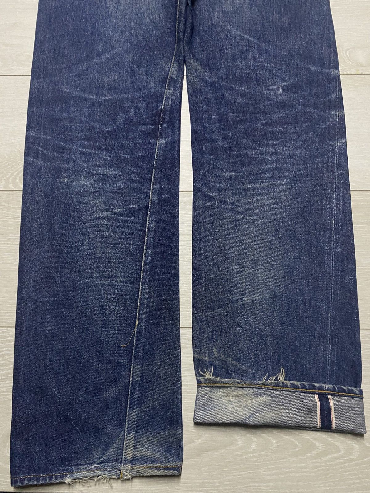 Levi's Vintage Clothing LVC 501 xx BigE ButtonFly Twist Leg Selvedge Repair Jeans Size US 32 / EU 48 - 6 Thumbnail