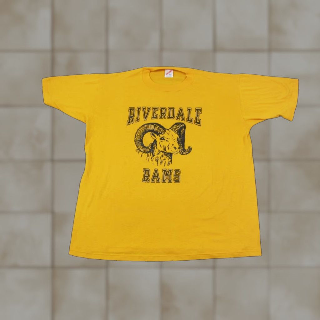 Jerzees VINTAGE Jerzees Riverdale Shirt Mens XL Yellow Cotton Crew Neck Short Sleeve Logo 80s Made in USA Rams City Classic Outdoor All Seasons Size US XL / EU 56 / 4 - 1 Thumbnail