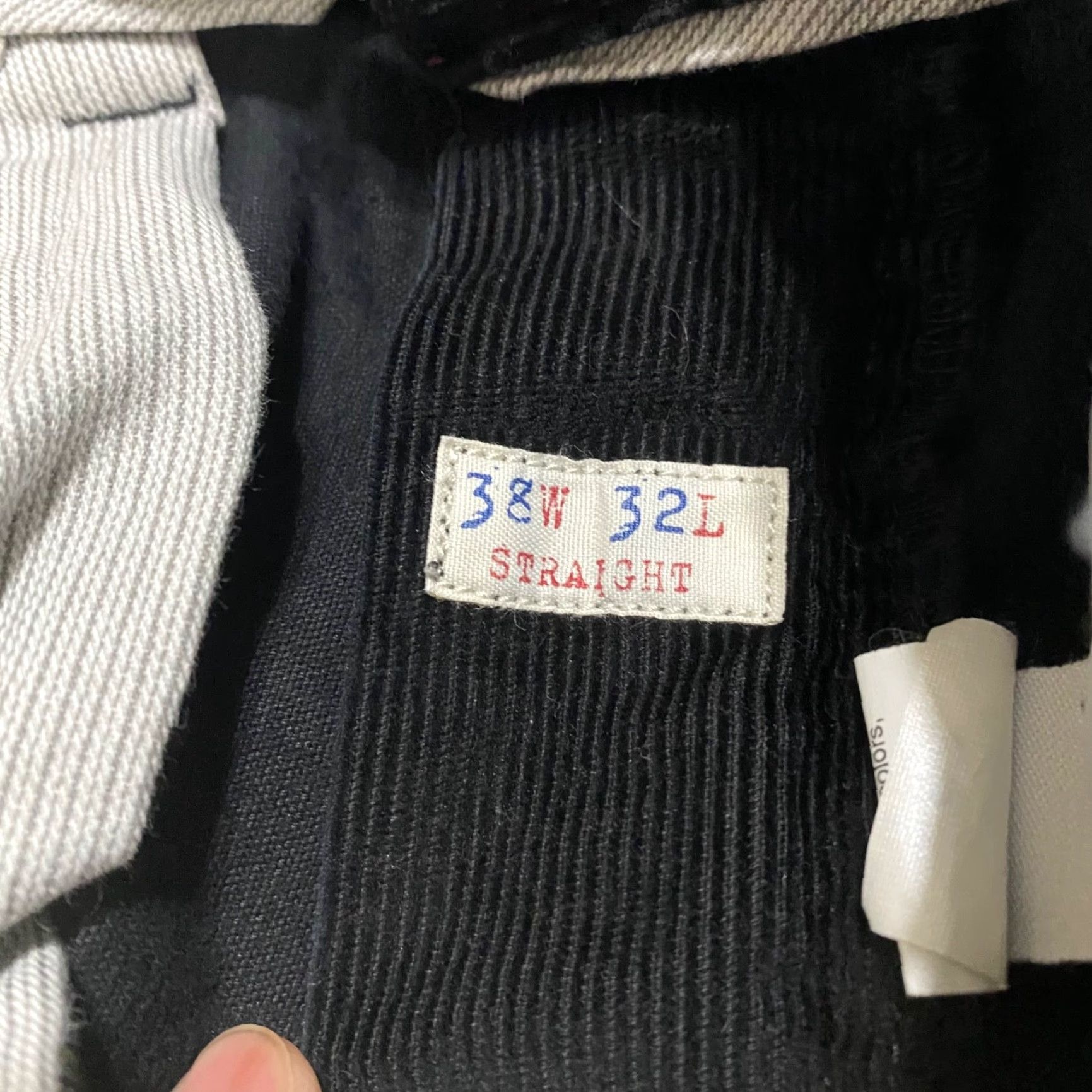 J.Crew J. Crew Jeans Main Selling Point Corduroy 5-Pocket Design Black Dark Wash Mid Rise 38x31 Regular Mens Jeans Size US 36 / EU 52 - 5 Thumbnail