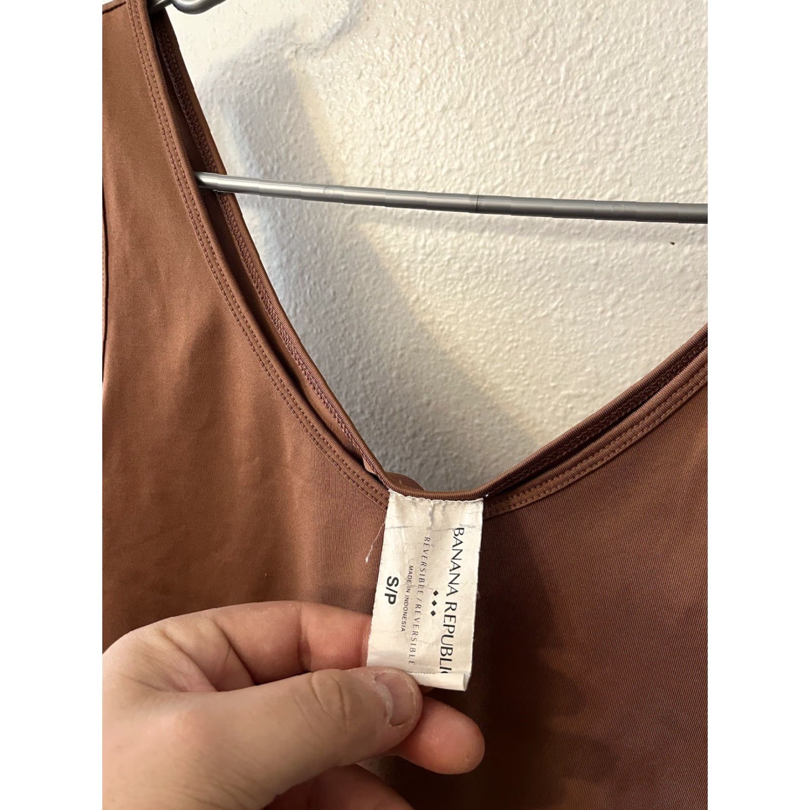 Banana Republic VINTAGE Banana Republic Women's Tank Shirt Reversible Brown Size S Adult Small Brown Reversible Tank Top Womens Size S / US 4 / IT 40 - 3 Thumbnail