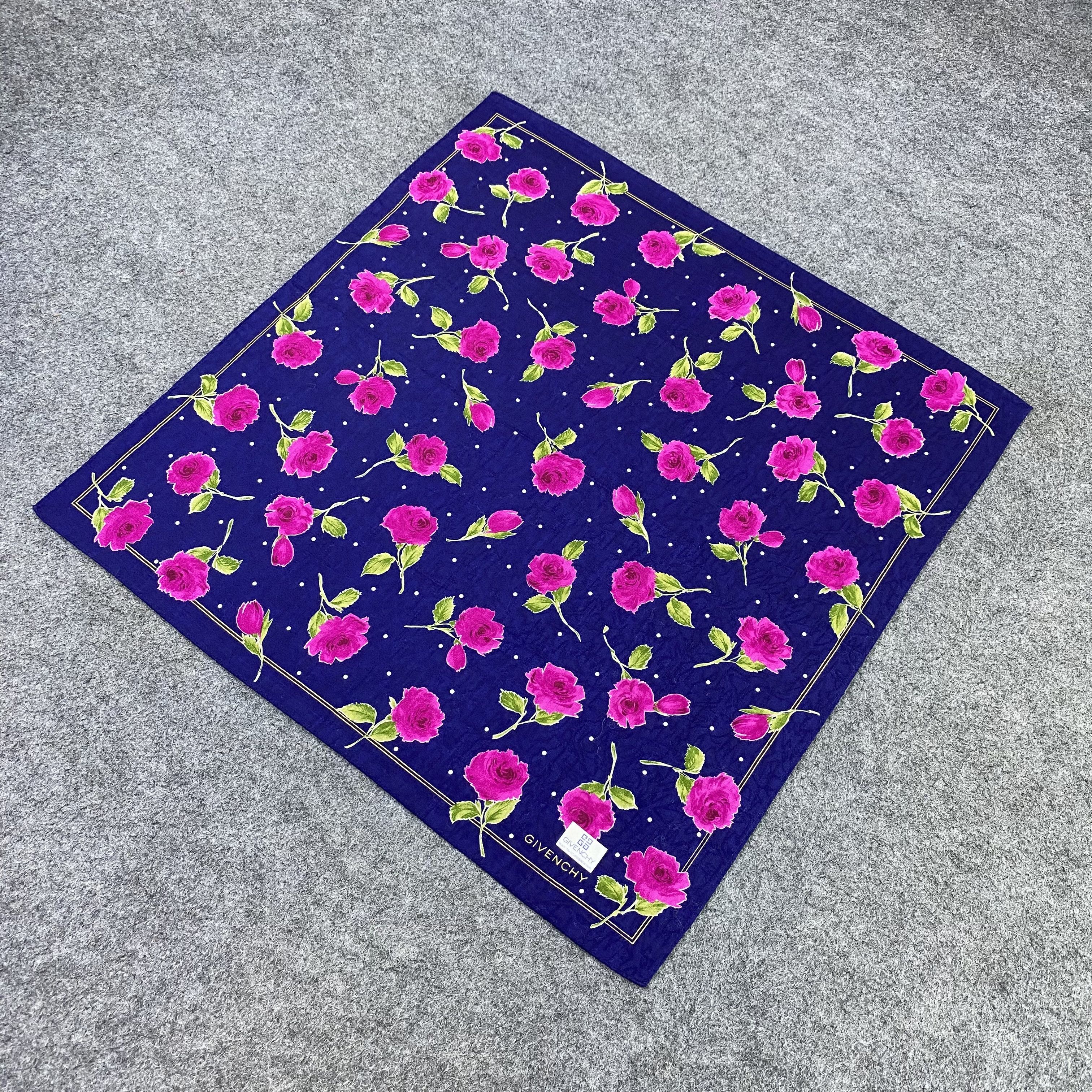 Givenchy Givenchy Handkerchief Neckerchief Bandana-B2014 Size ONE SIZE - 4 Thumbnail