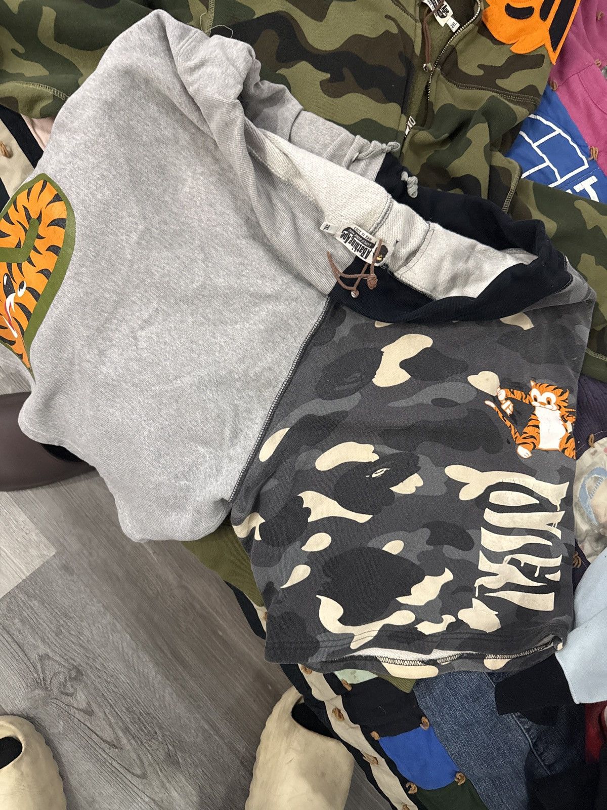 Bape Bape Glow in Dark Shorts Size US 38 / EU 54 - 2 Thumbnail