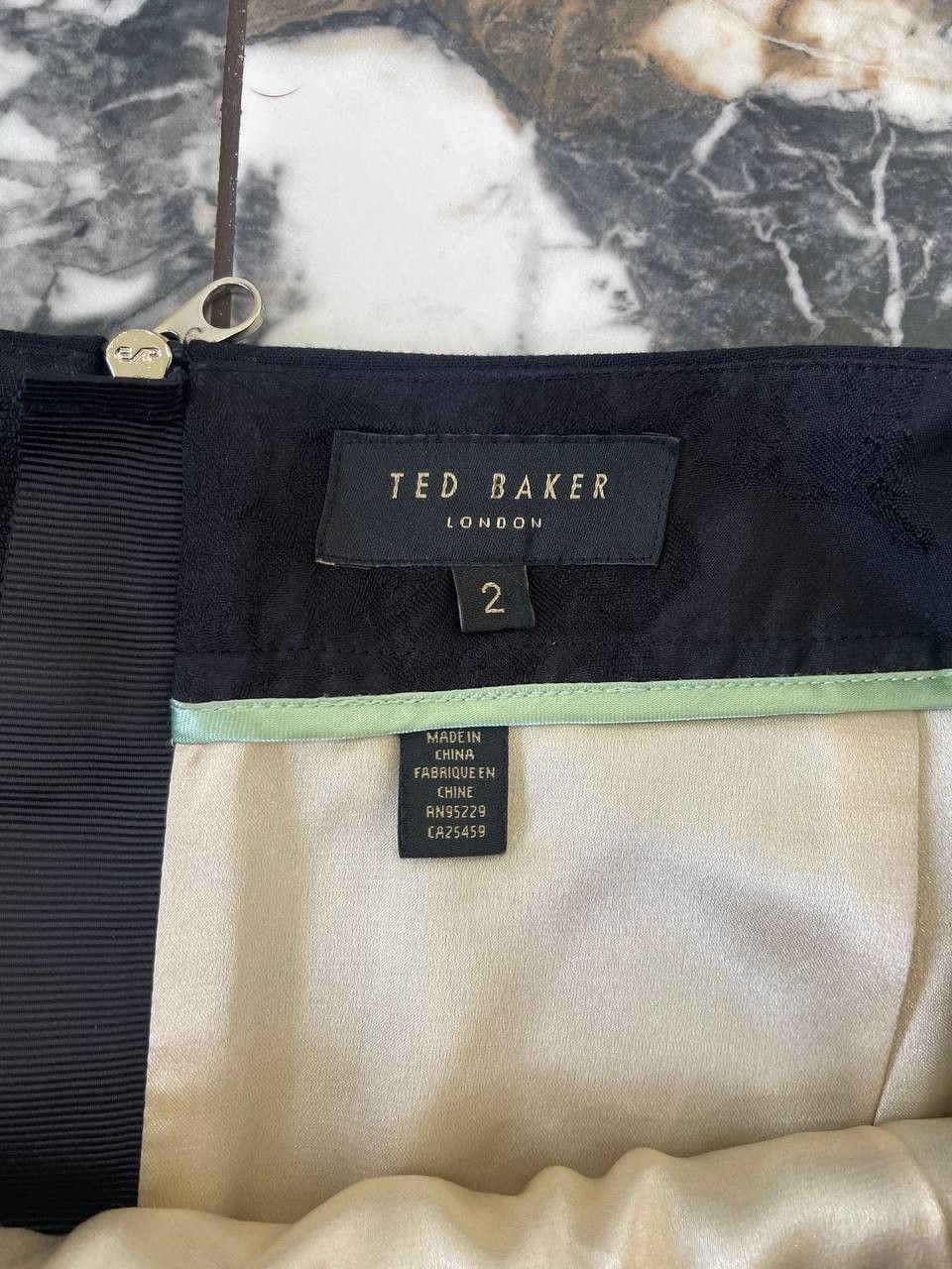 Ted Baker Ted Baker Geometric Tweed Skirt Size2 UK10 Gold Thread Lined Size 28" / US 6 / IT 42 - 14 Thumbnail
