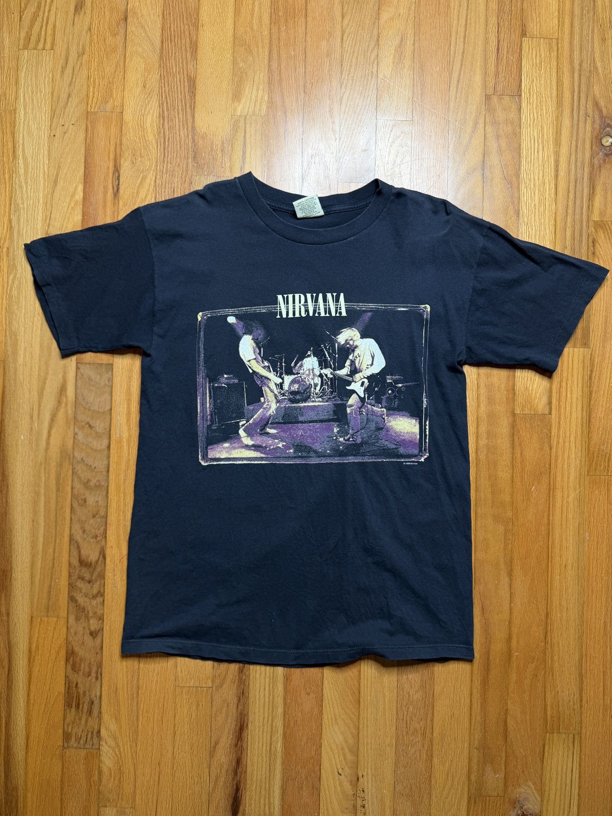 Vintage Vtg 1996 Nirvana Tee Muddy Banks Of The Wishkah Double Sided Size US L / EU 52-54 / 3 - 1 Thumbnail