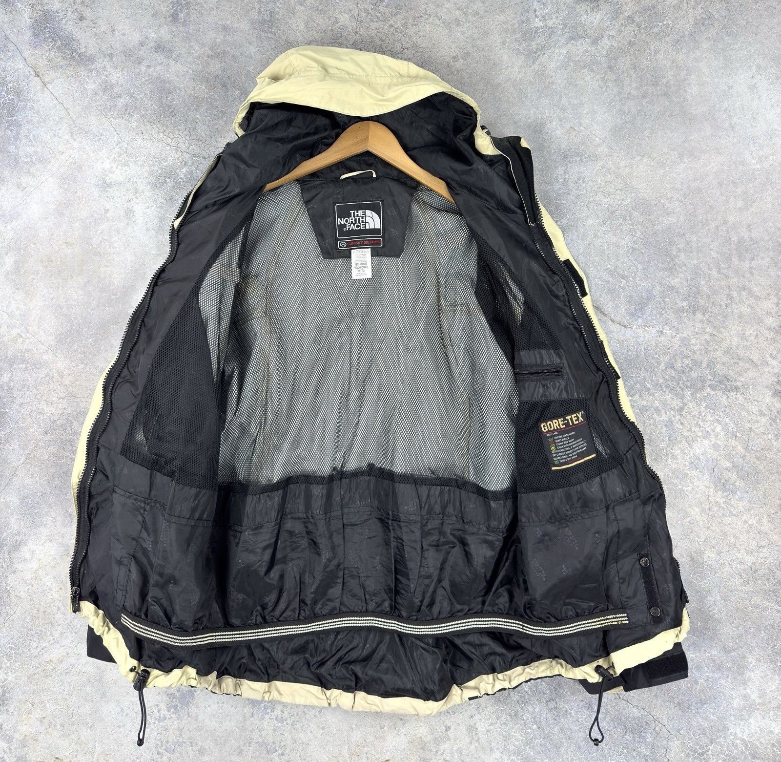 The North Face The North Face Gore-Tex XCR Summit Series Outdoor Vintage Size US M / EU 48-50 / 2 - 10 Thumbnail