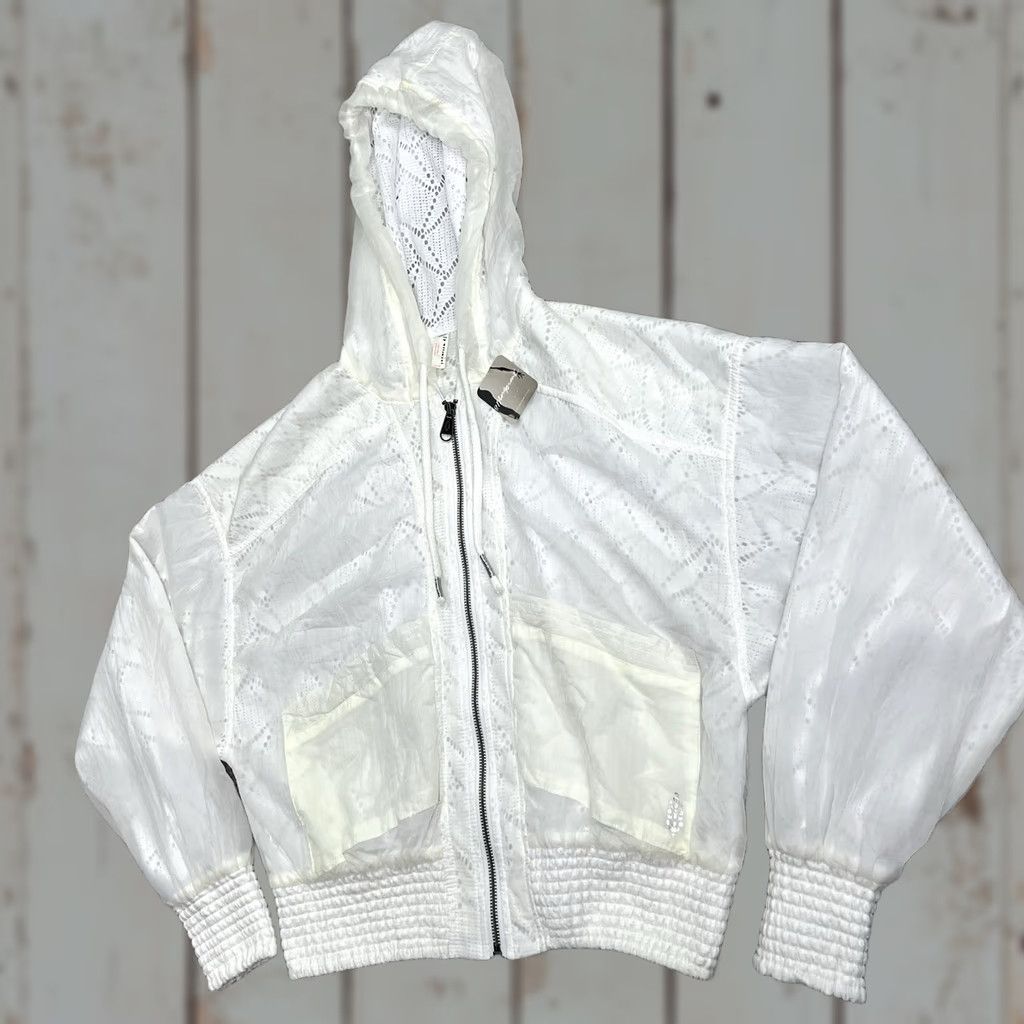 Free People VINTAGE? No. FP Free People Movement White Jacket XS Eyelet Sheer Crop Windbreaker Hoodie NWT Size XS / US 0-2 / IT 36-38 - 1 Thumbnail