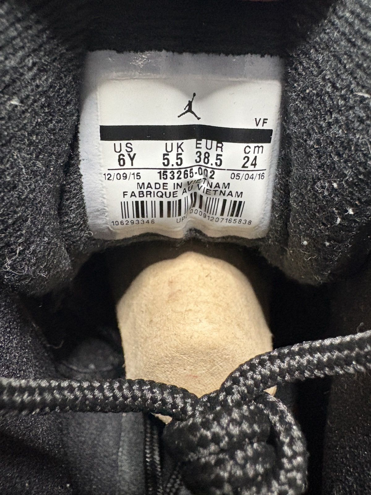 Jordan Brand Jordan 12 ‘flu game’ 2015 pair 100% authentic w/ Orginal box Size US 6 / EU 39 - 5 Thumbnail