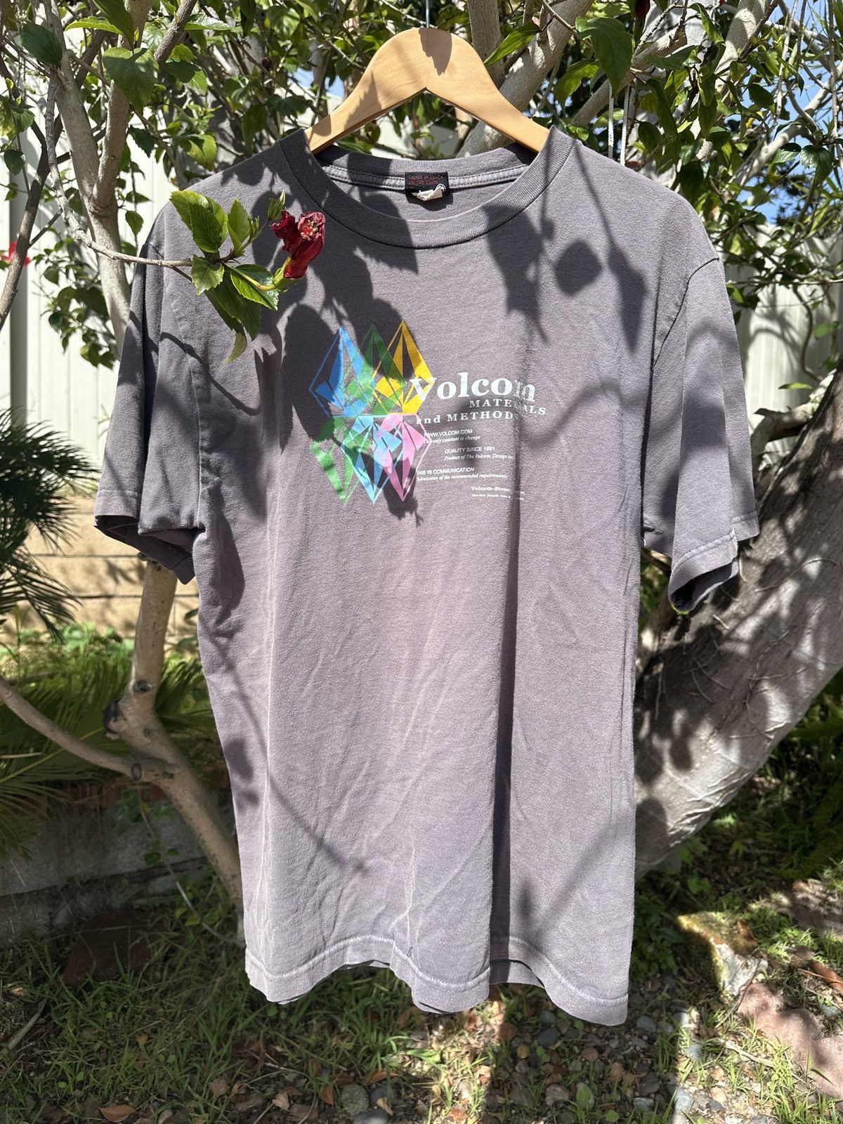 Vintage × Volcom Vintage 90s y2k surfwear Volcom Billabong T-shirt Size US L / EU 52-54 / 3 - 1 Thumbnail