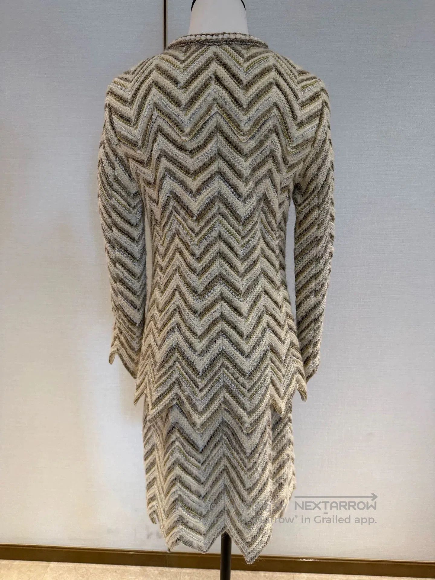 Chanel CHANEL 18 Pre-Fall Runway Jacket. Size US XS / EU 42 / 0 - 2 Thumbnail