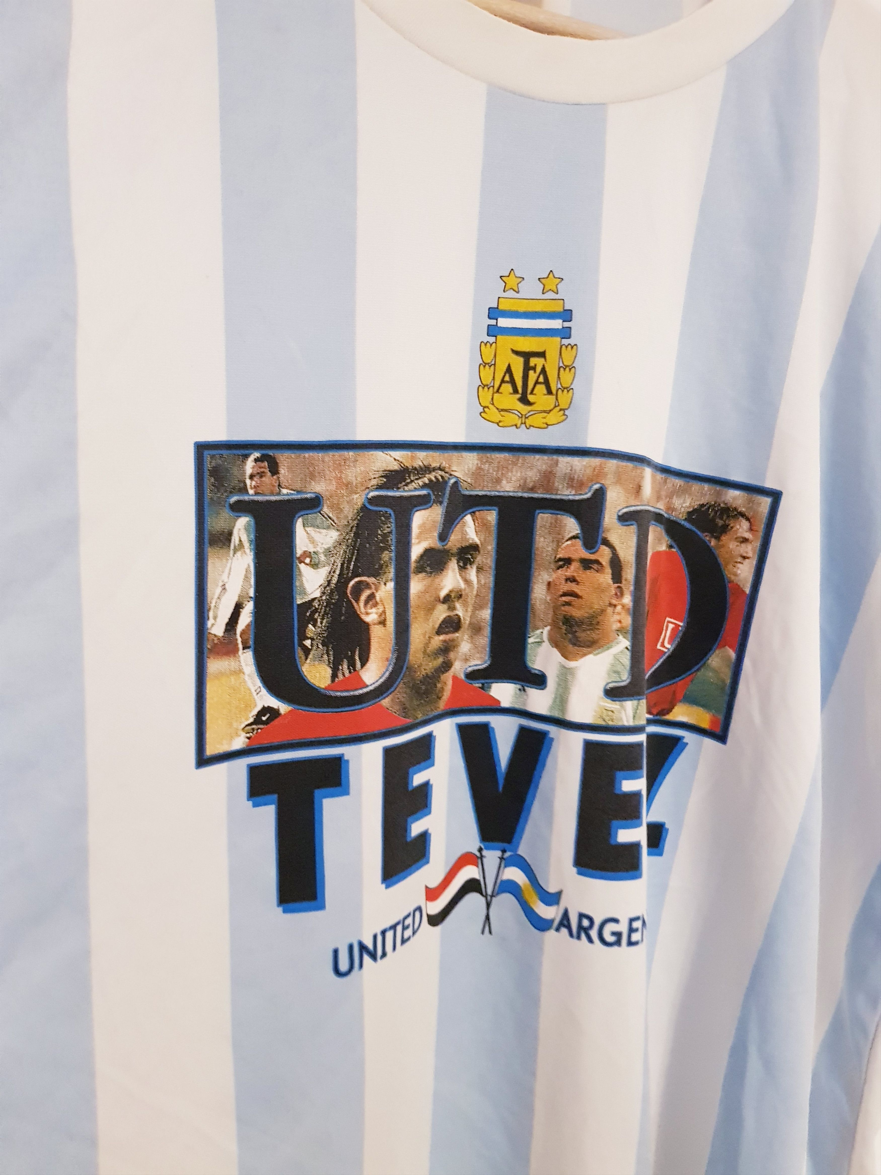 Other Carlos Tevez UTD Argentina Bootleg Fan Tee 2006 AFA Stripe Size US XL / EU 56 / 4 - 4 Thumbnail
