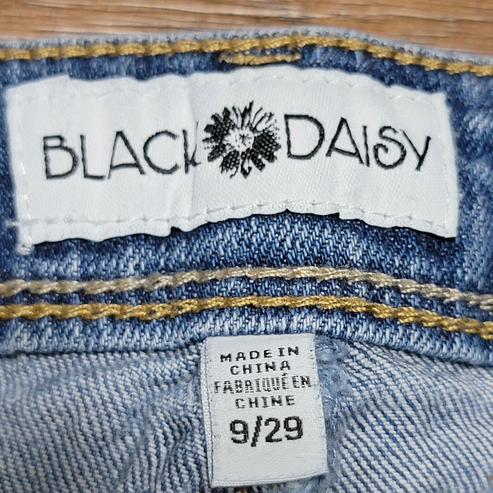 Other Black Daisy Relaxed Skinny w/ Rose Patches -9/29 (Junior) Size 31" - 5 Thumbnail