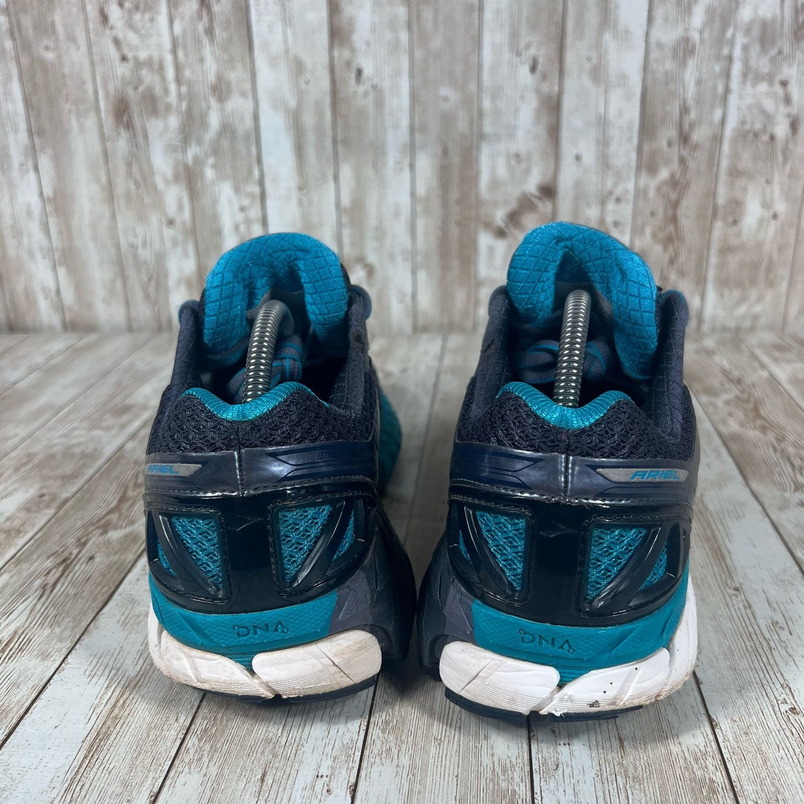 Brooks Brooks Ariel 16 running shoes Womens 10.5 Size US 10.5 / IT 40.5 - 3 Thumbnail