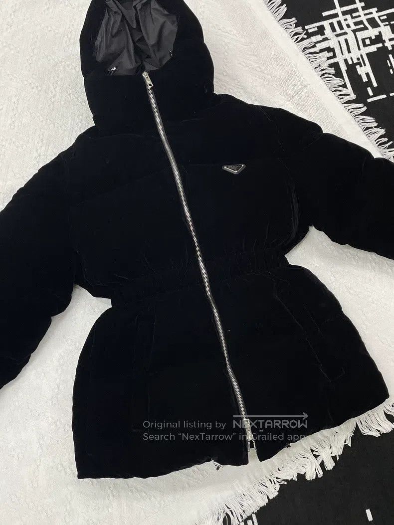 Prada Prada Black velvet waisted hooded down jacket Size XS / US 0-2 / IT 36-38 - 2 Thumbnail
