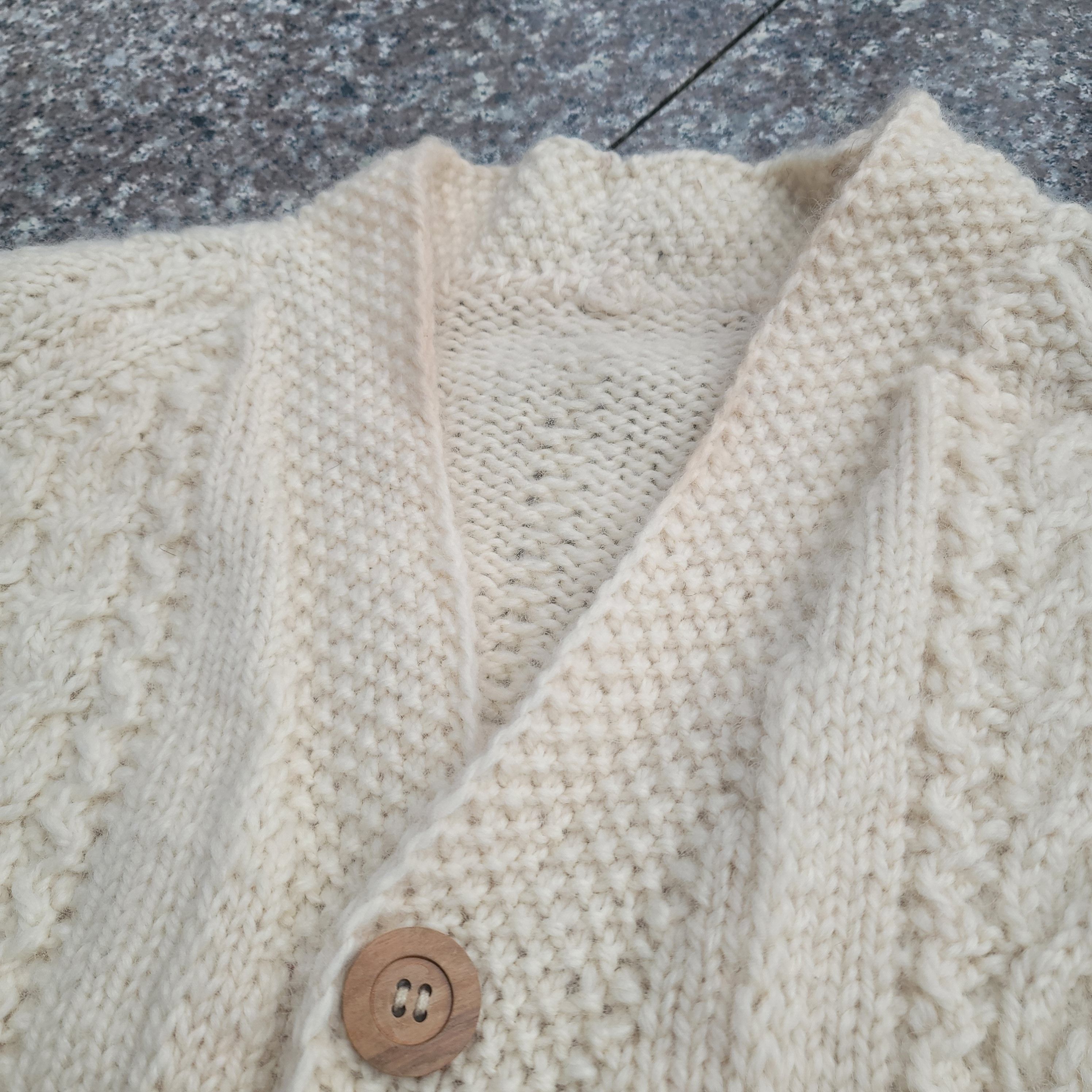 Handmade Vintage hand-knitted wool sweater cardigan Size L / US 10 / IT 46 - 3 Thumbnail