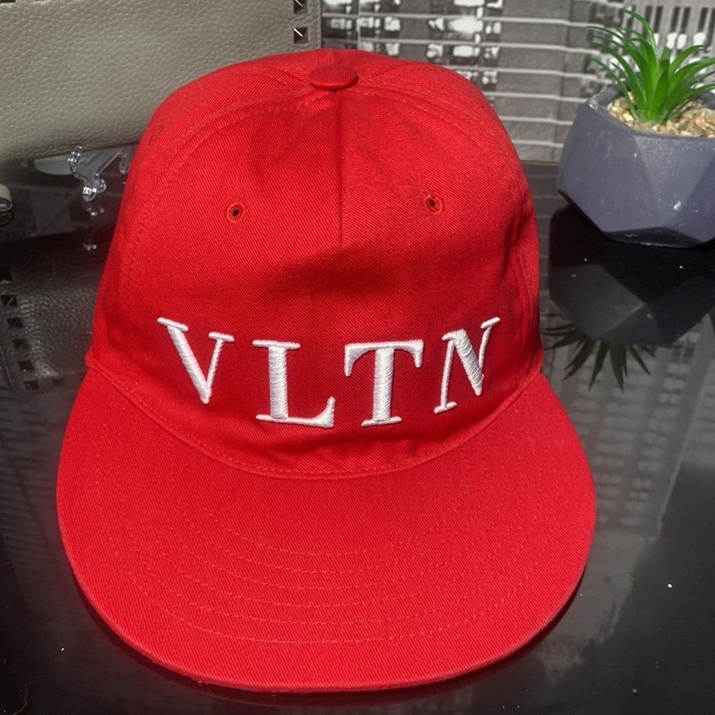 Valentino Authentic VALENTINO GARAVANI Cap Size ONE SIZE - 9 Thumbnail