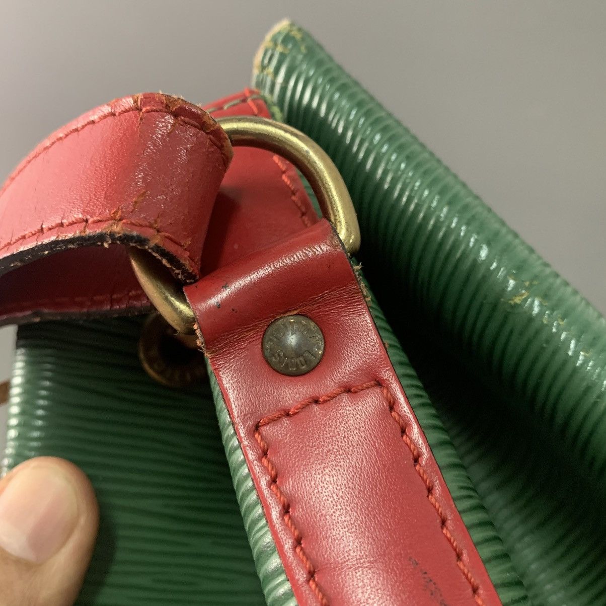 Louis Vuitton Authentic Louis Vuitton Epi Leather Petit Noe Size ONE SIZE - 13 Thumbnail