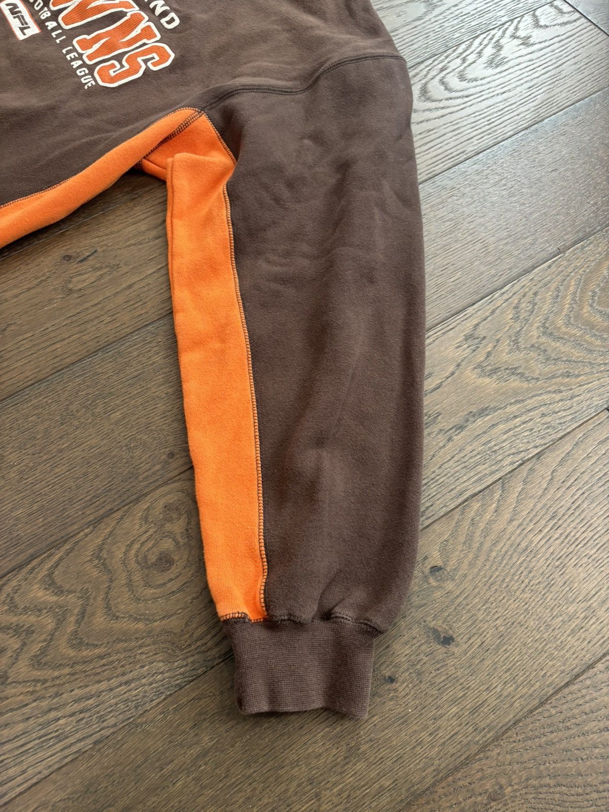 Vintage Vintage Cleveland Browns Crewneck // Size L Size US L / EU 52-54 / 3 - 6 Thumbnail