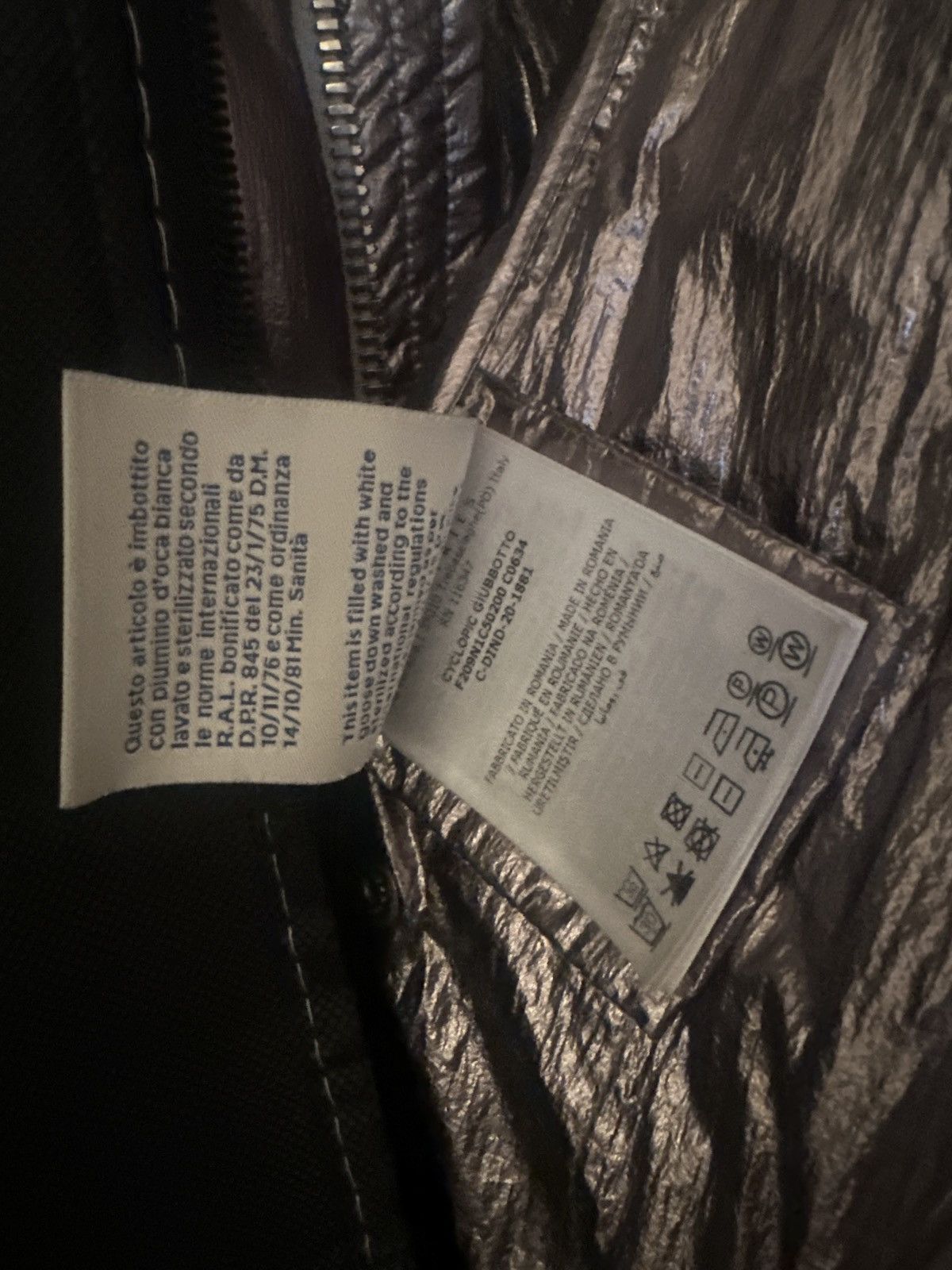 Moncler × Rick Owens Moncler x Rick Owens Puffer last drop!! Size US M / EU 48-50 / 2 - 12 Thumbnail