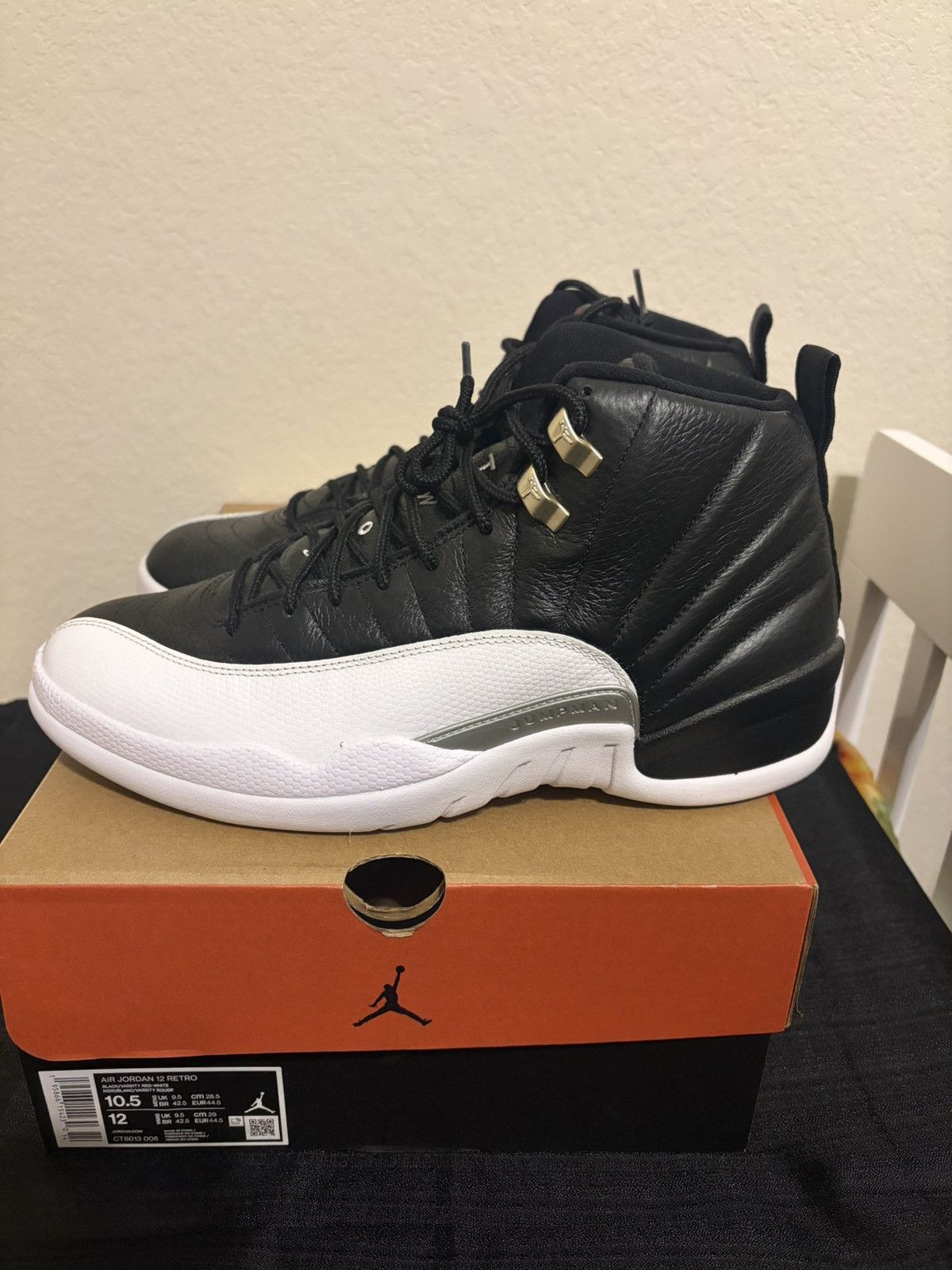 Jordan Brand Jordan 12 Playoffs Size US 10.5 / EU 43-44 - 2 Thumbnail