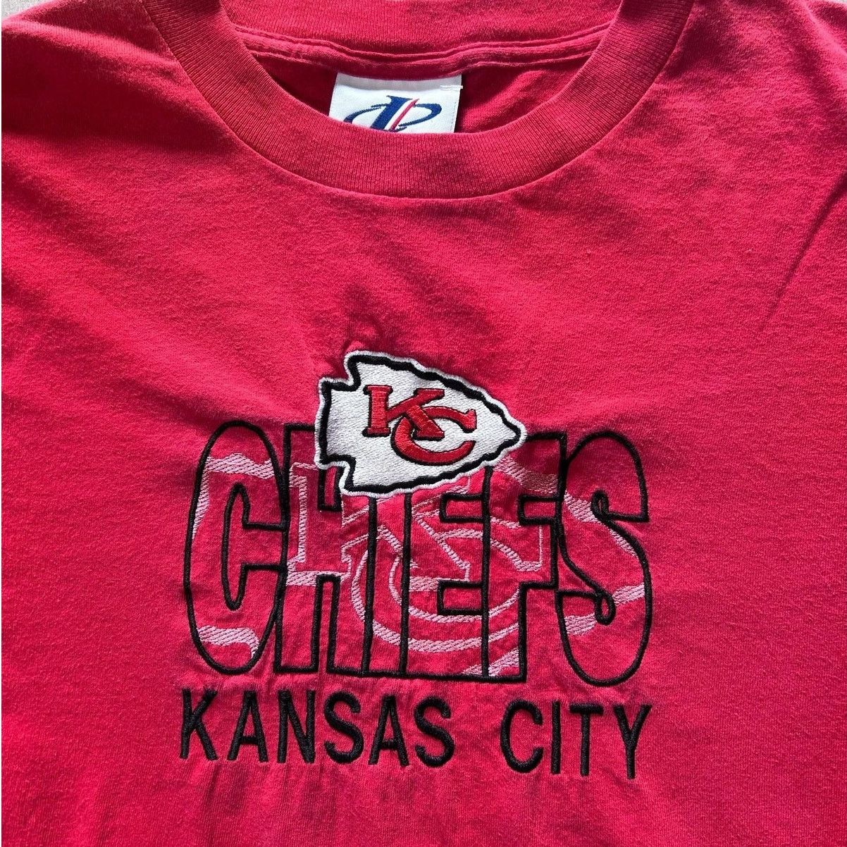 Logo Athletic Vintage Kansas City Chiefs Embroidered Red T Shirt Size L Size US L / EU 52-54 / 3 - 2 Thumbnail