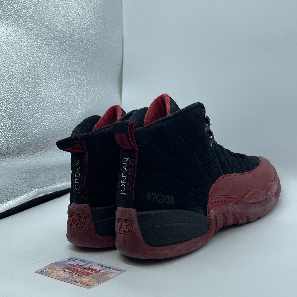 Jordan Brand Air Jordan 12 flu game Size US 10.5 / EU 43-44 - 4 Thumbnail