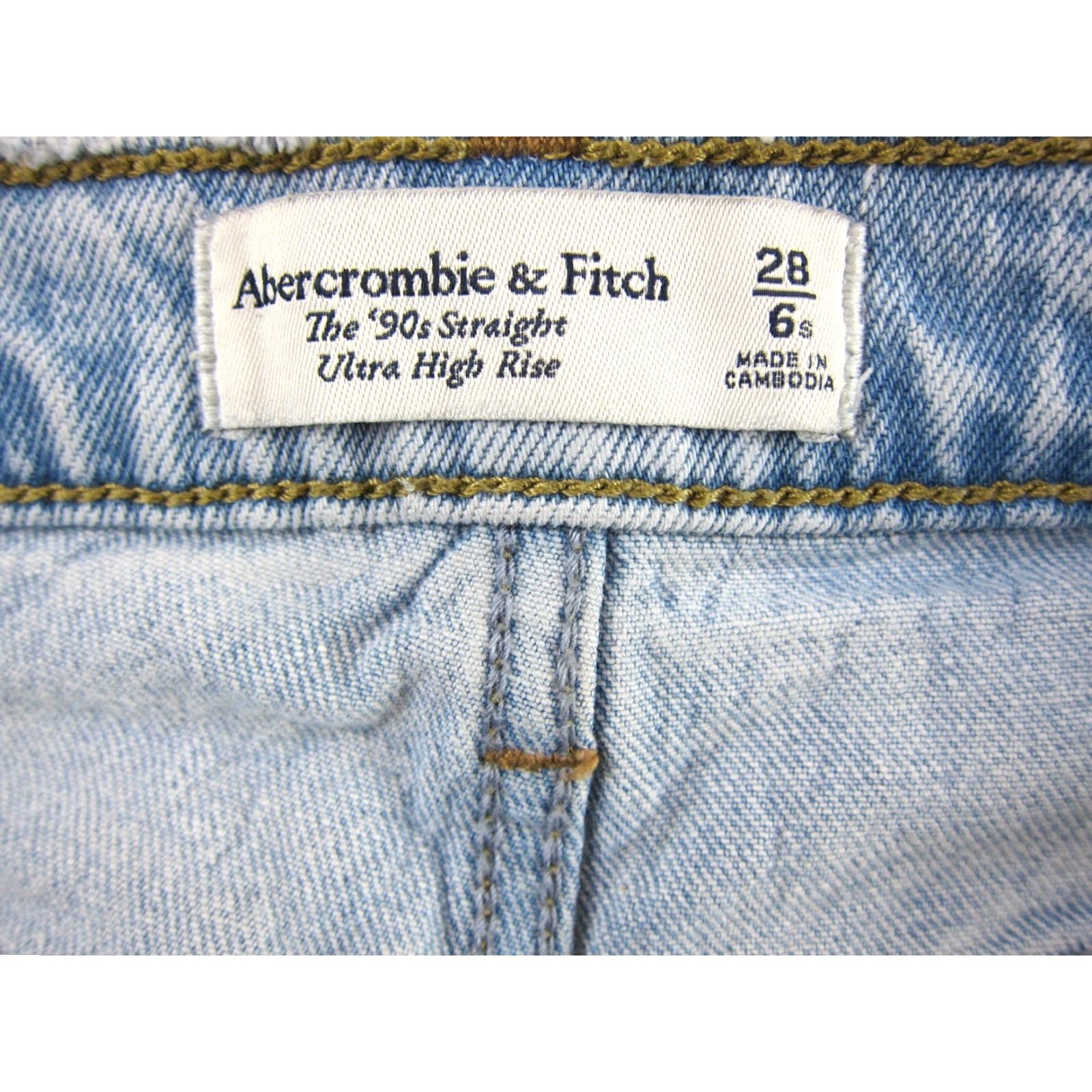 Abercrombie & Fitch Abercrombie & Fitch Light Wash Denim The 90s Straight Ultra High Rise Jean 28/6s Size 28" / US 6 / IT 42 - 5 Thumbnail