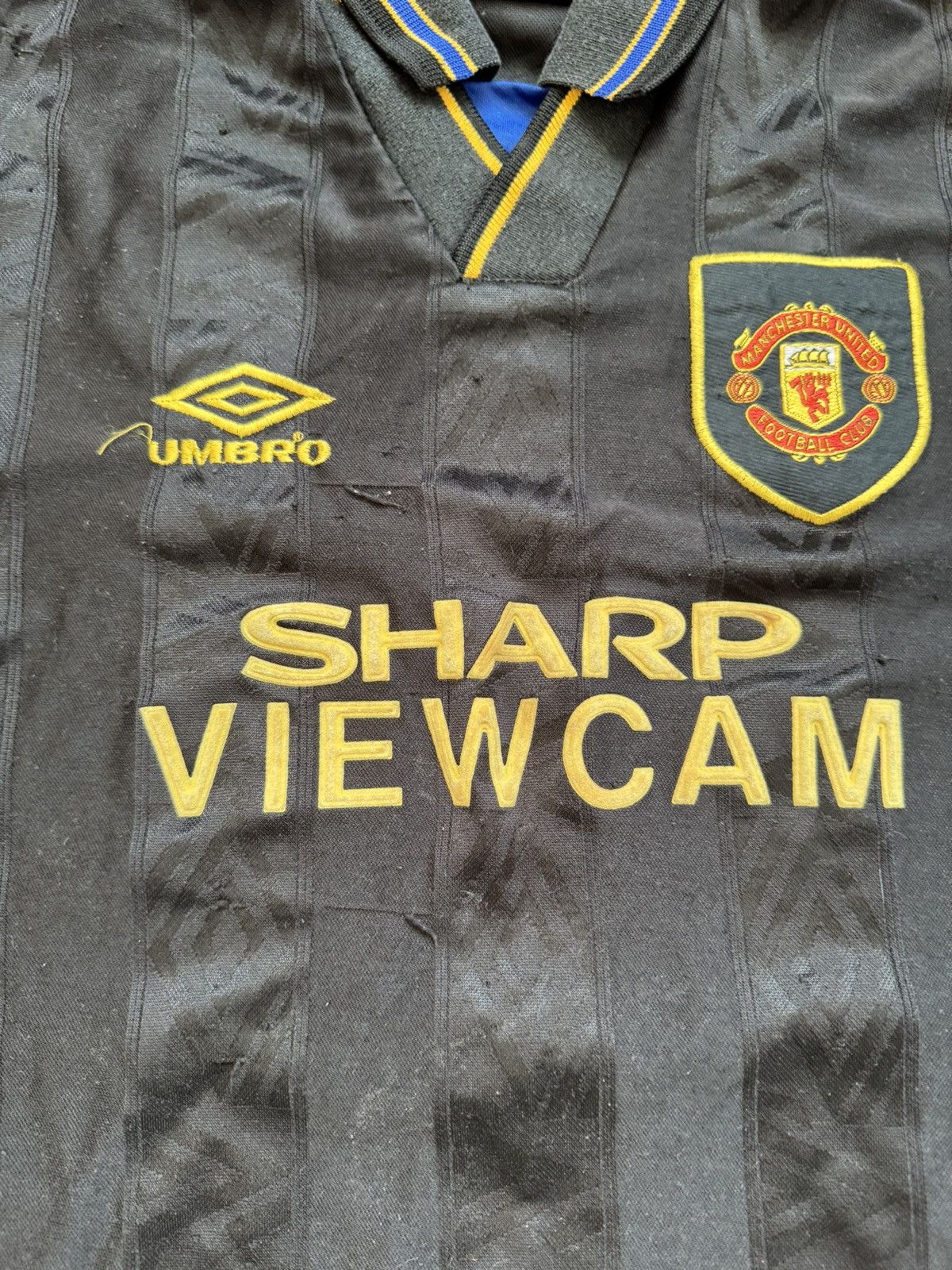 Umbro Boys Kids UMBRO MANCHESTER UNITED 1993-95 FOOTBALL SHIRT SOCCER JERSEY Sharp Size US L / EU 52-54 / 3 - 3 Thumbnail