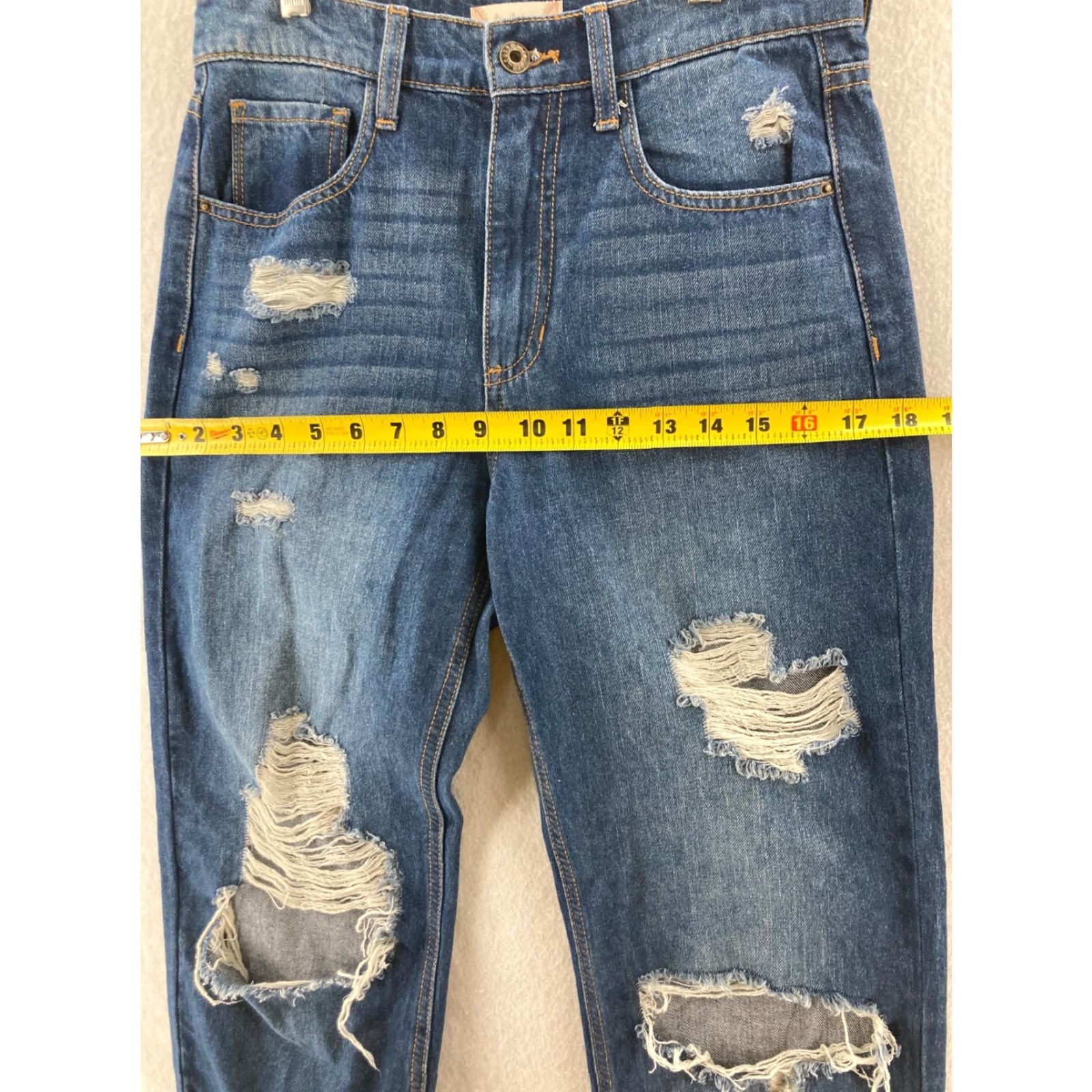 Vintage VINTAGE Altar'd State Jeans? High Rise Distressed Skinny Blue 26 Women's Denim 5-Pocket Style Size 26" / US 2 / IT 38 - 3 Thumbnail
