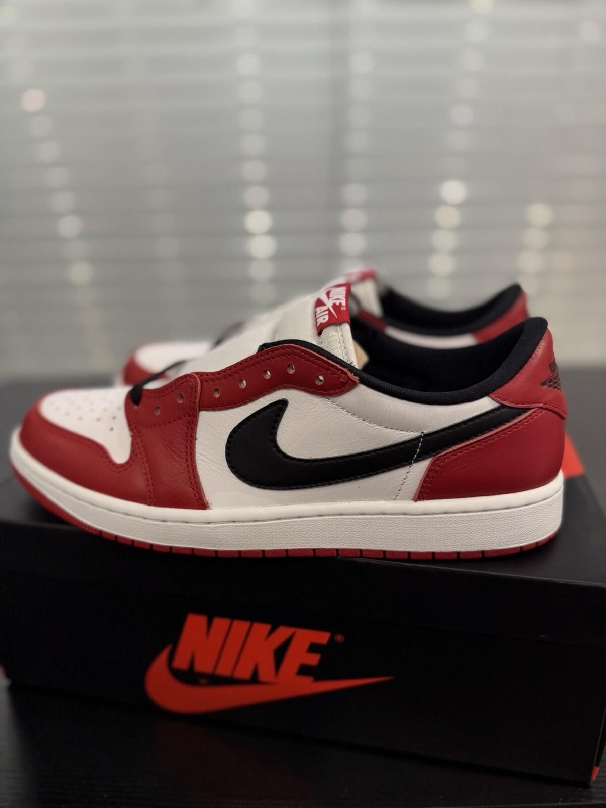 Jordan Brand Size 11.5 - Air Jordan 1 Retro OG 2025 Low Chicago New Size US 11.5 / EU 44-45 - 3 Thumbnail