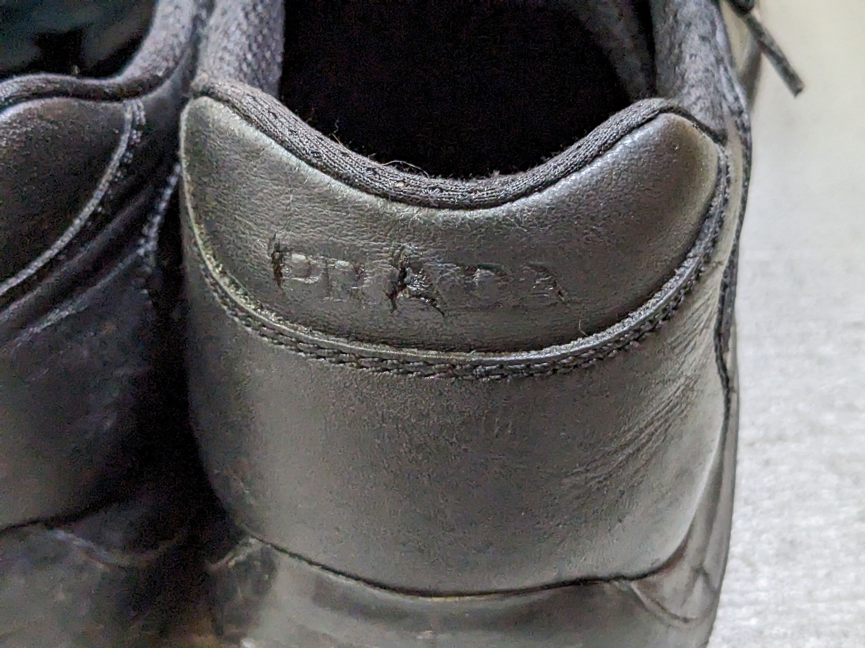 Prada Prada America's Cup Size 9.5 Black Red Leather Low Tops Size US 9.5 / EU 42-43 - 14 Thumbnail